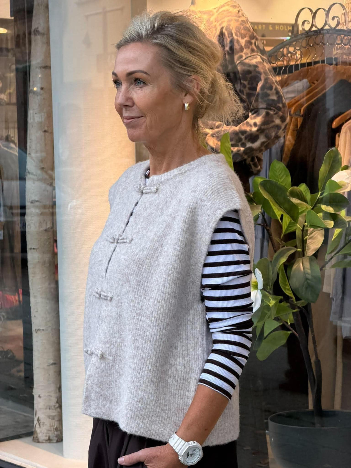 Celestia Knit Vest - Beige