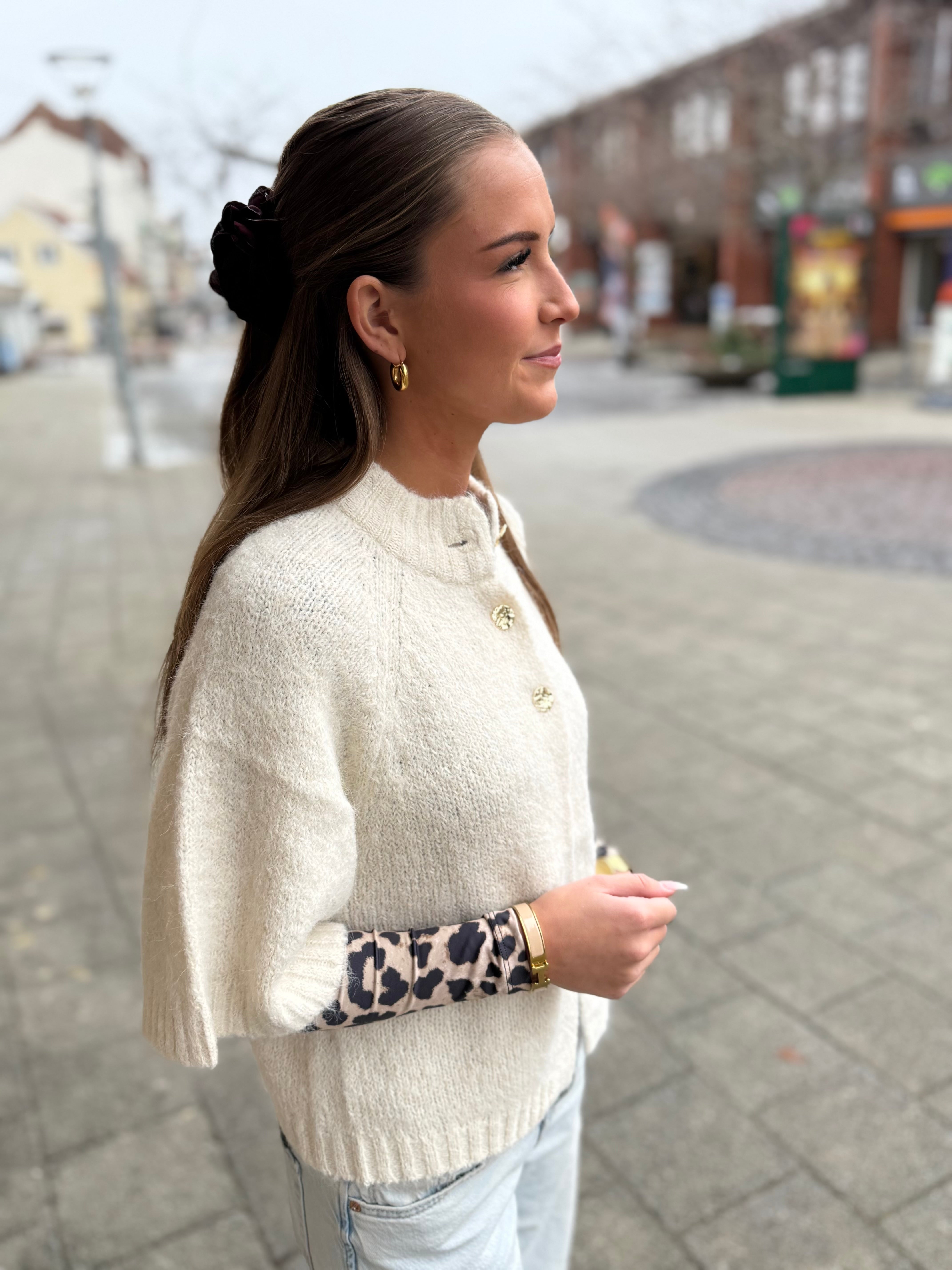 Benuta Fluffy Knit Cardigan - Off White