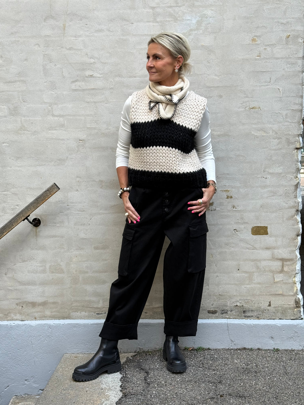 Rudi Knit Vest - White/Black