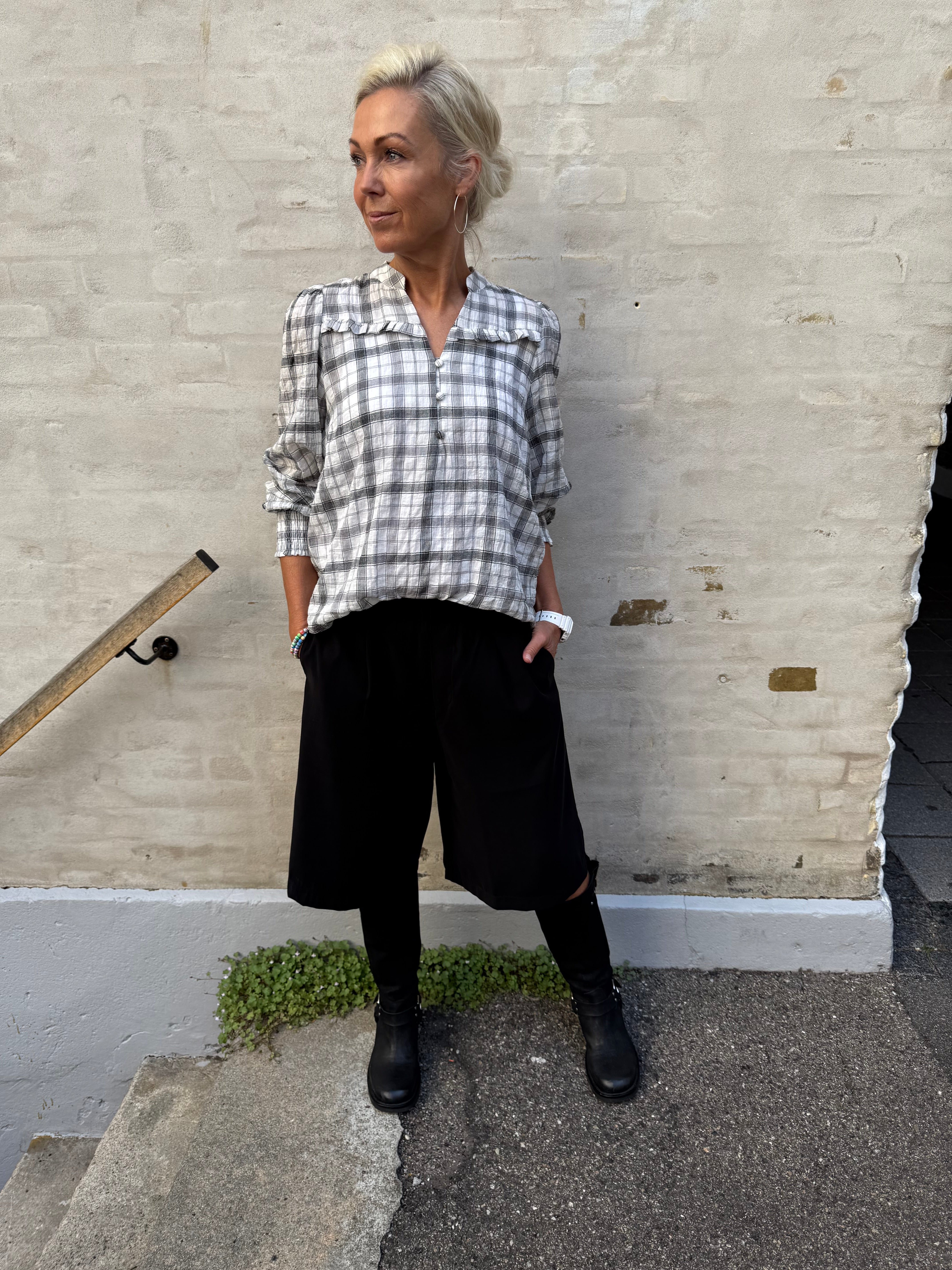 Sally Check V-Blouse - Off White