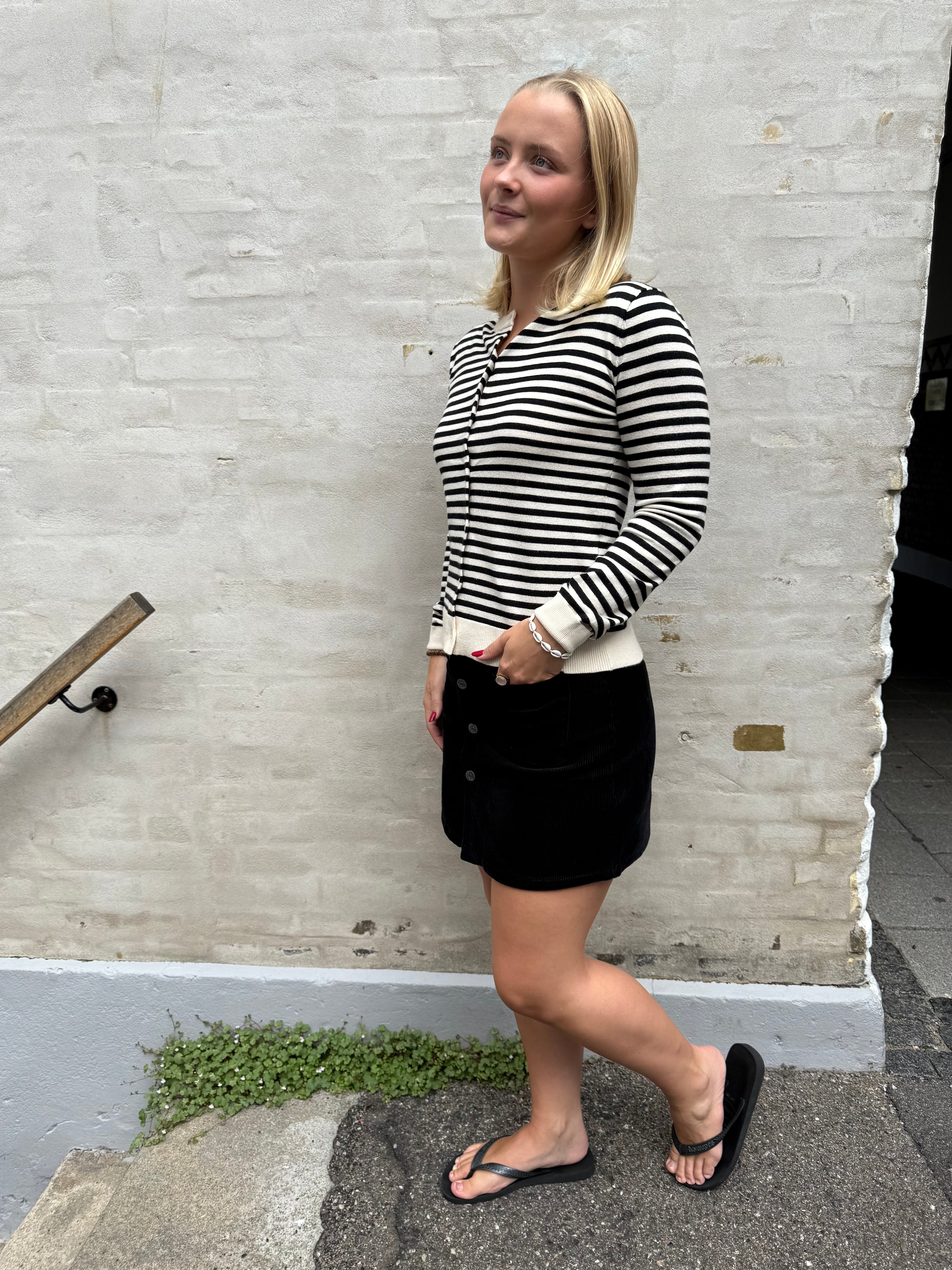 SHIRAZ CORDUROY SKIRT - Black