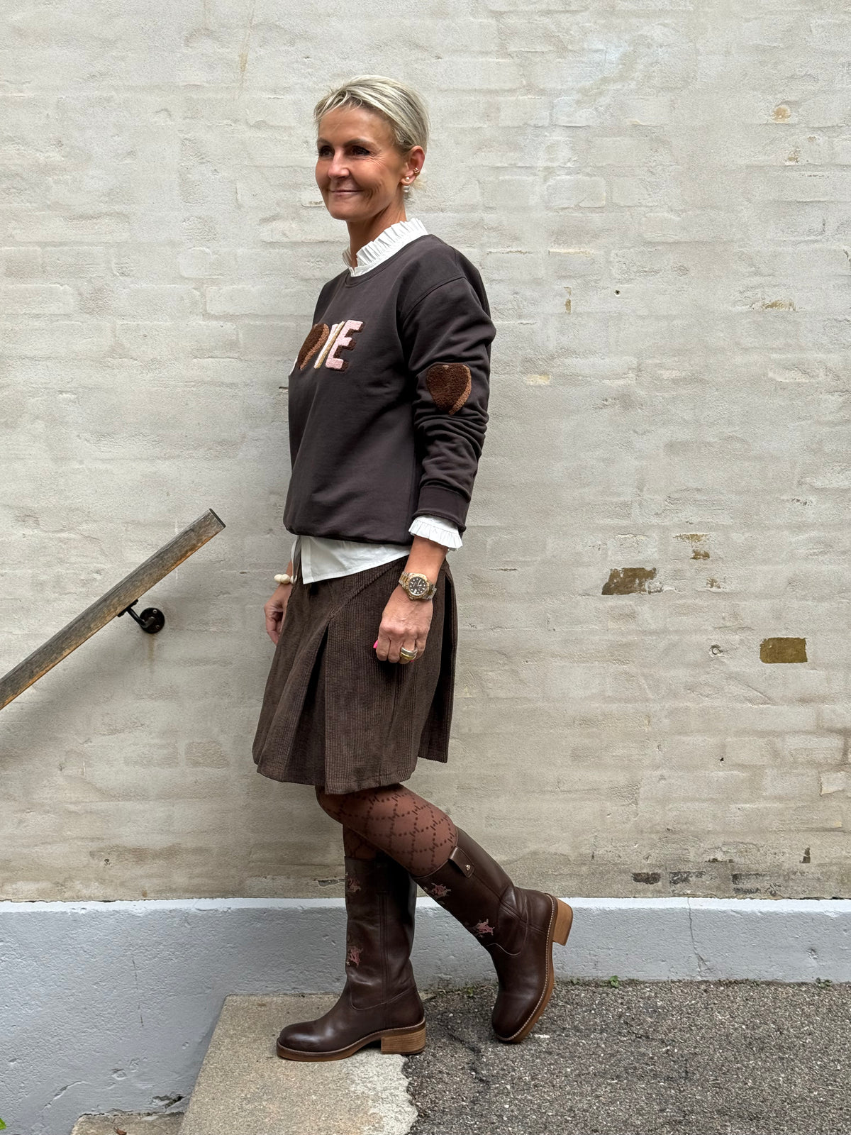 Sweat LOVE - Chicory Coffee/Pink