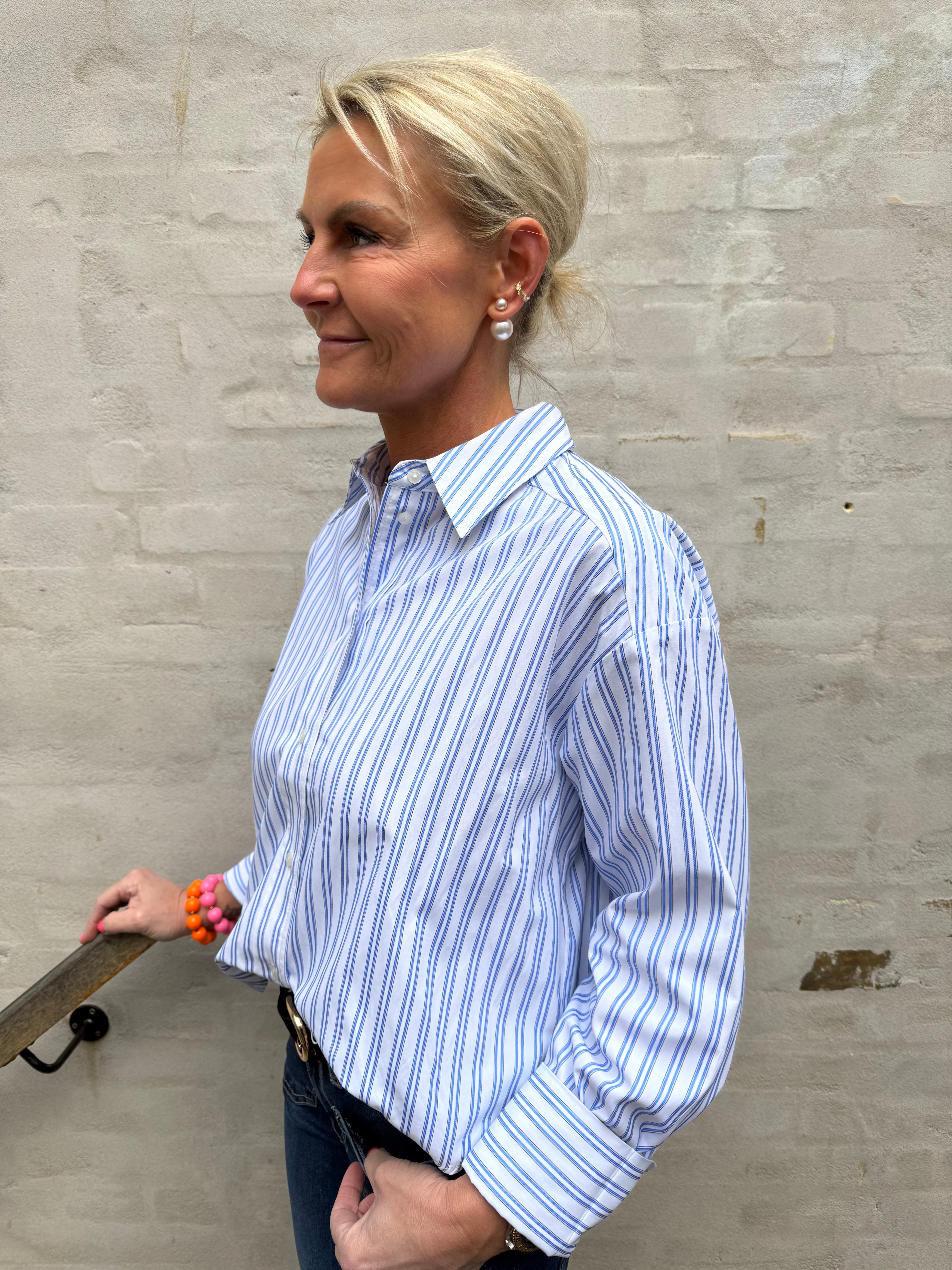 DevinCC Stripe Tie Shirt - Blue