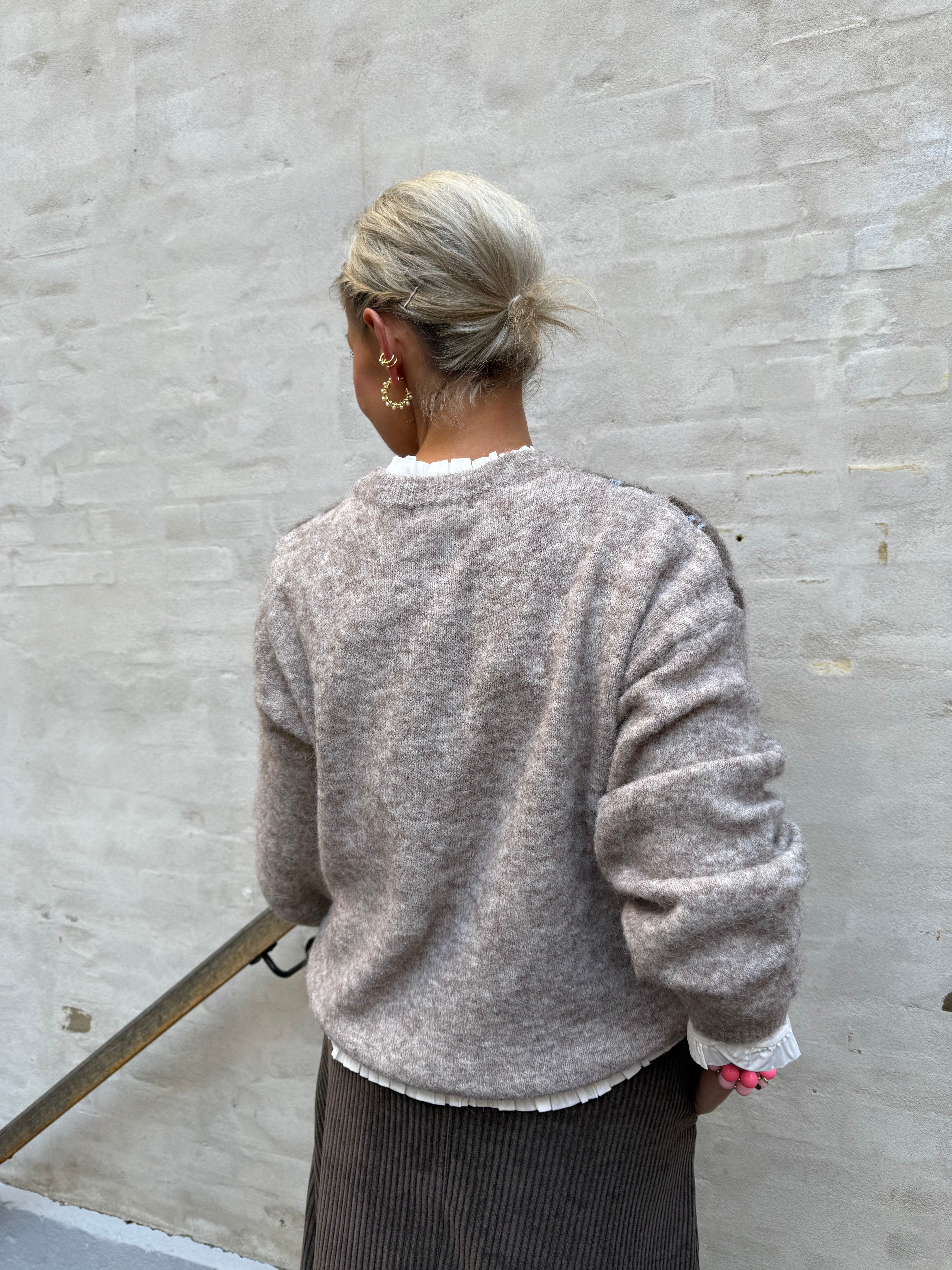 PREORDER-Cora Knit - Beige/blue