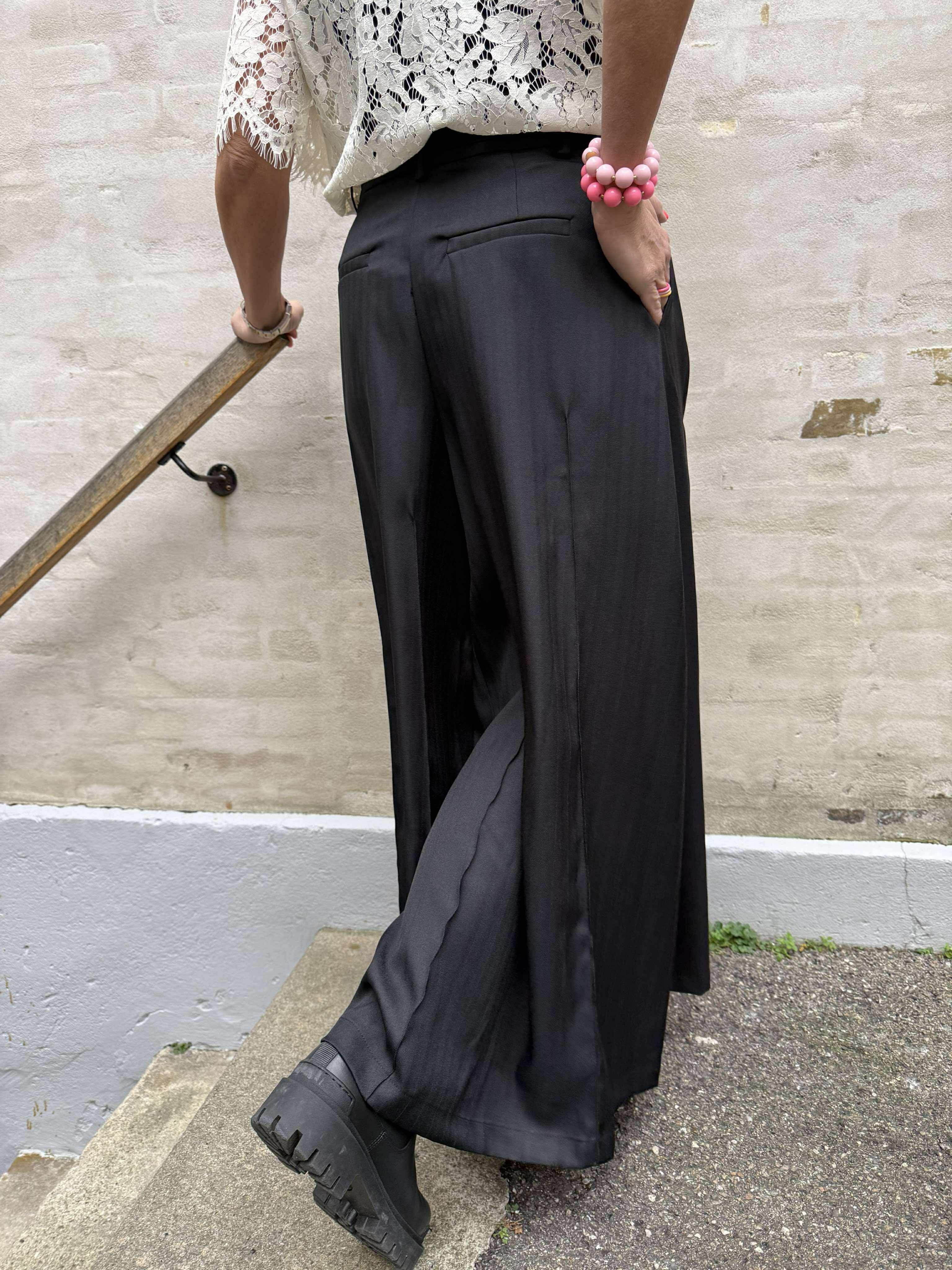 ParisCC Skirt Pant - Black