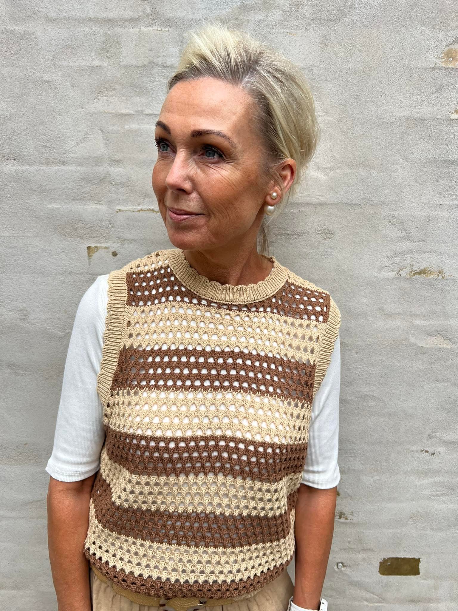 Manga Vest - Beige/Brown