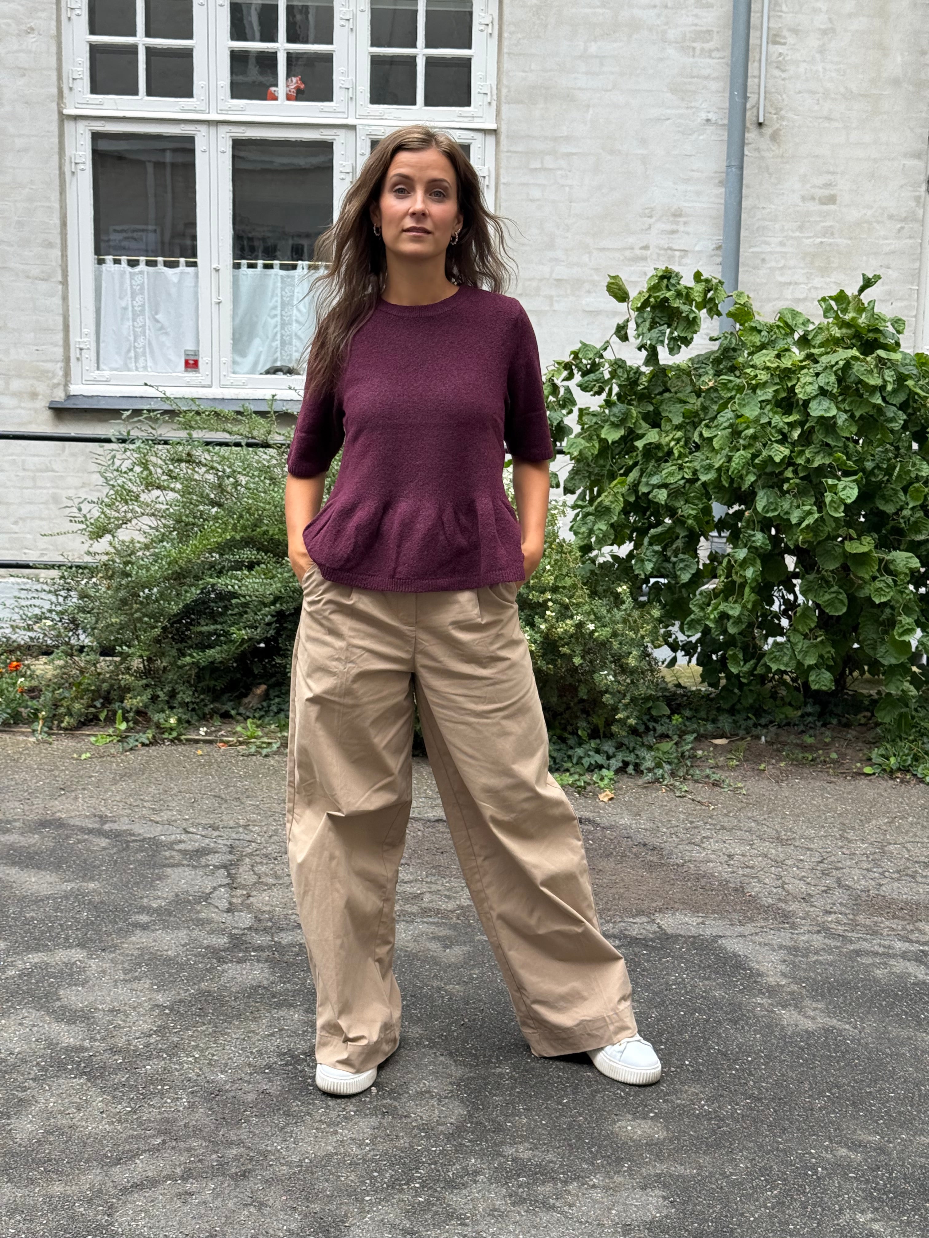 BRILLIANT LIFE S/S ON PEPLUM PULL - Windsor Wine/MELANGE