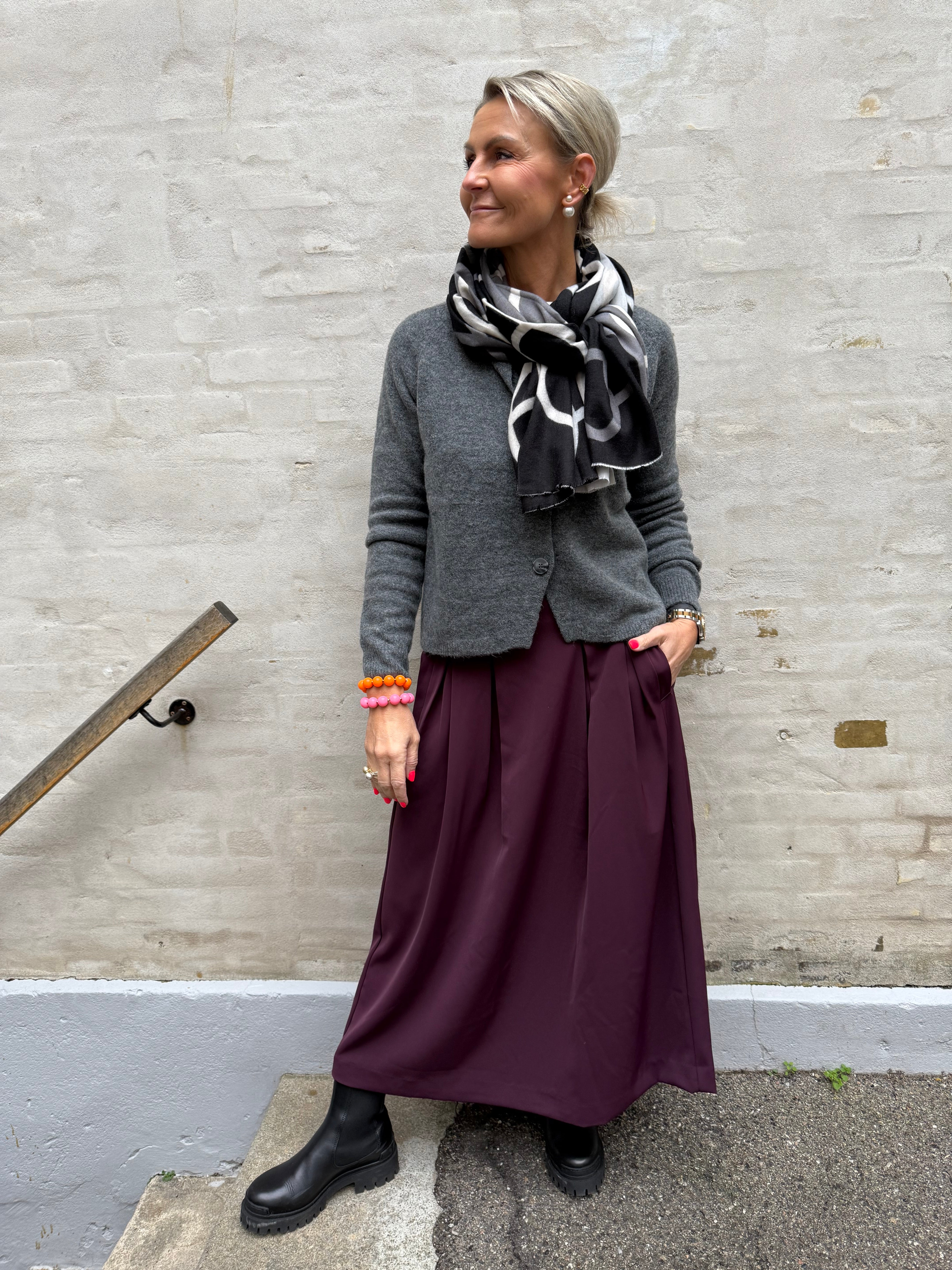 Graphic Scarf - Black