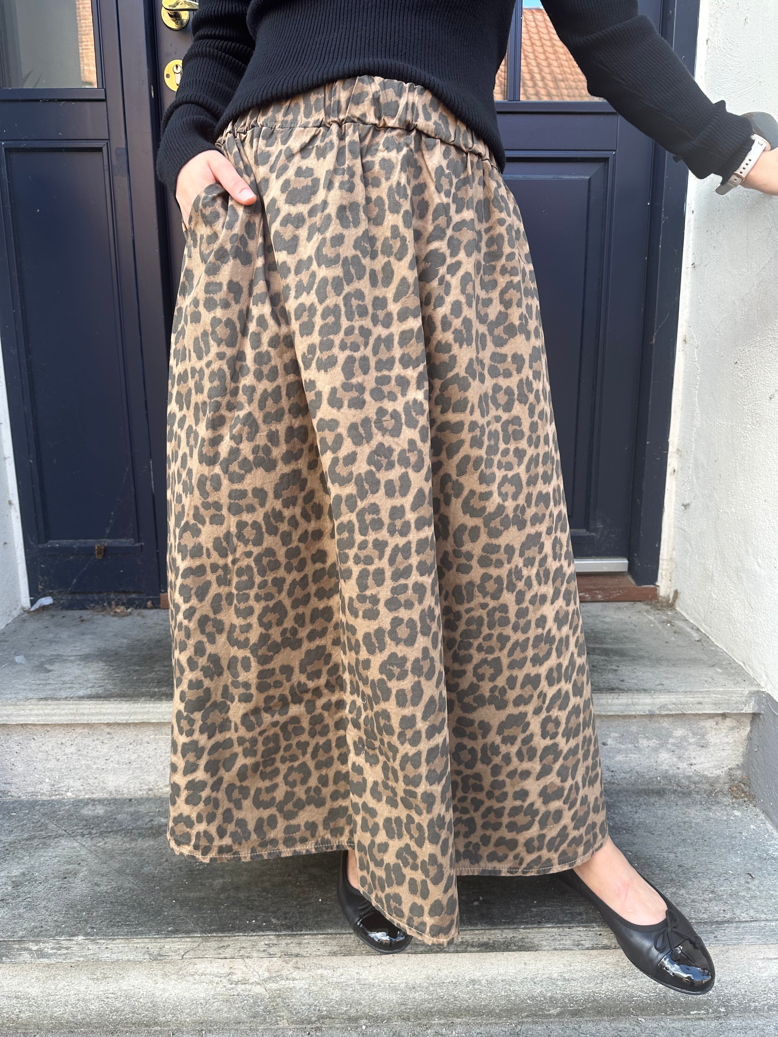 Abbie leo skirt