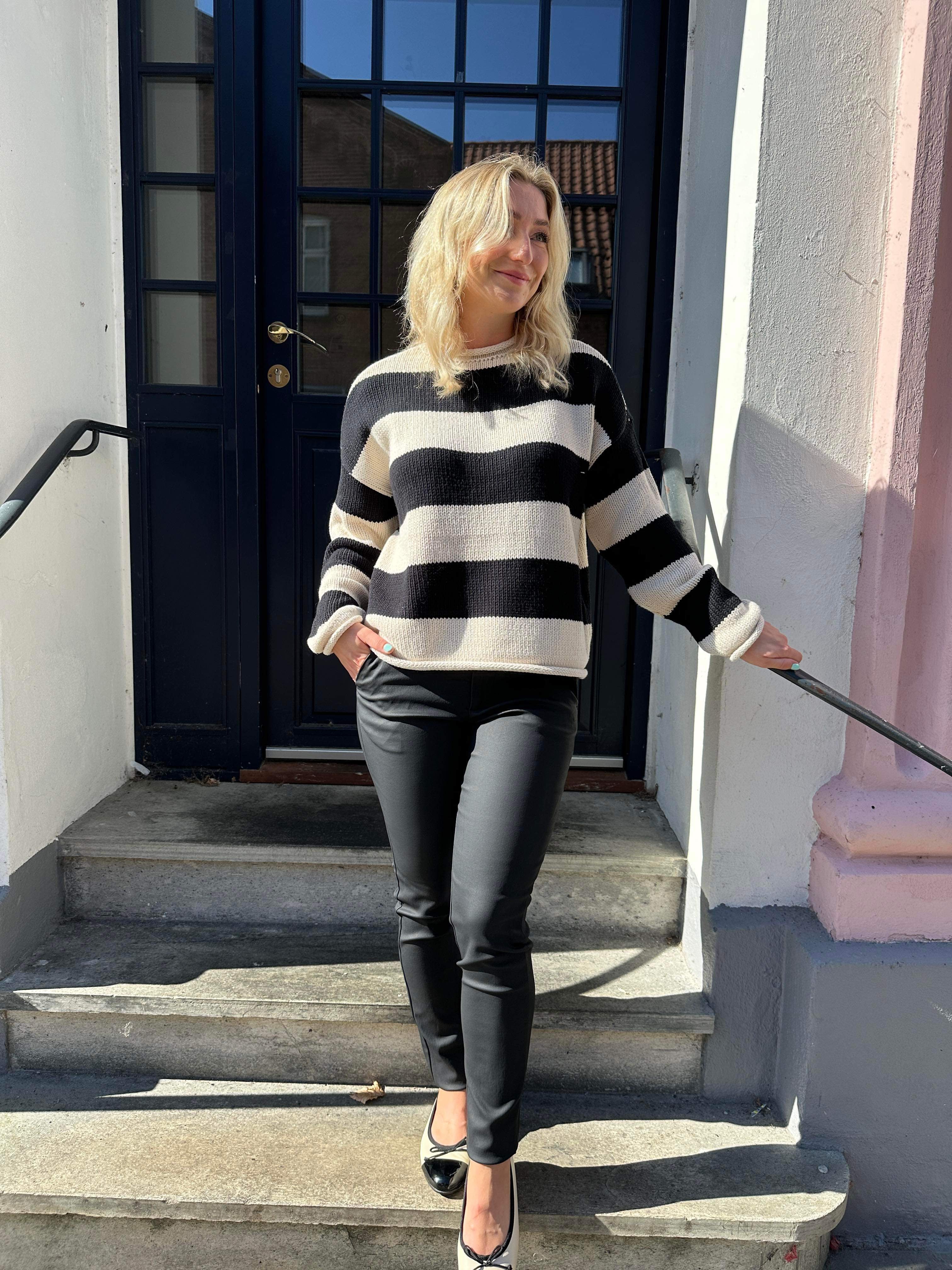 Leonora rolledge pullover birch/black stripes