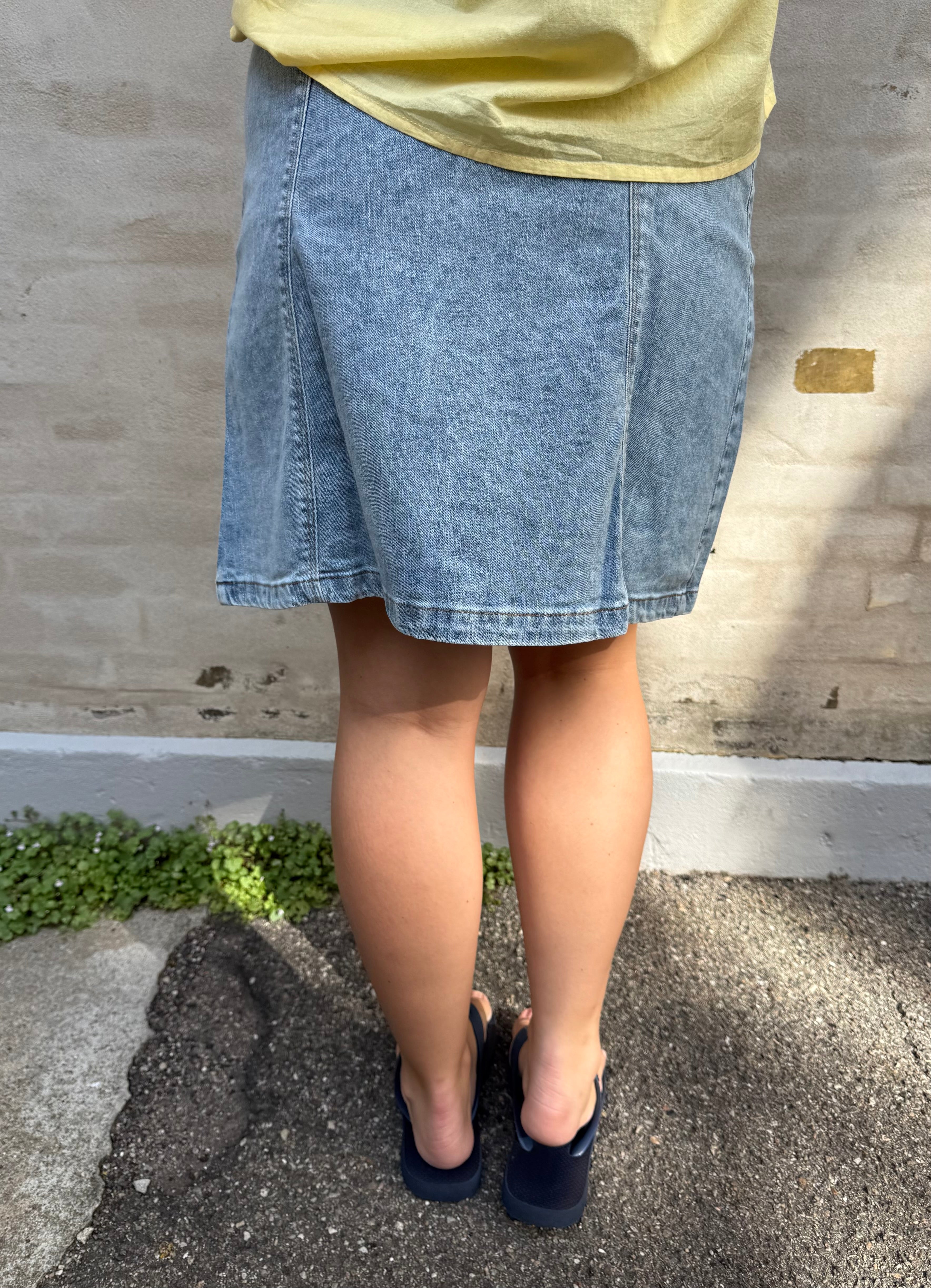 Russel short wrap skirt denim