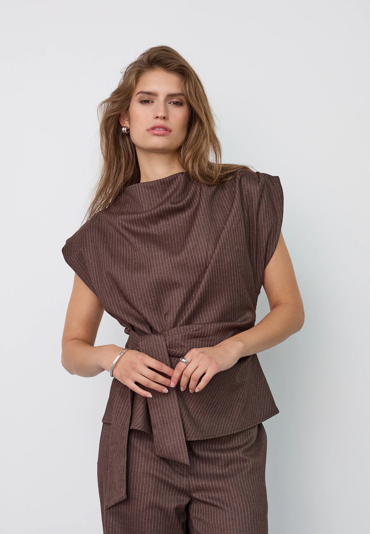 SinaCC Pin Pleat Top - Dark Brown