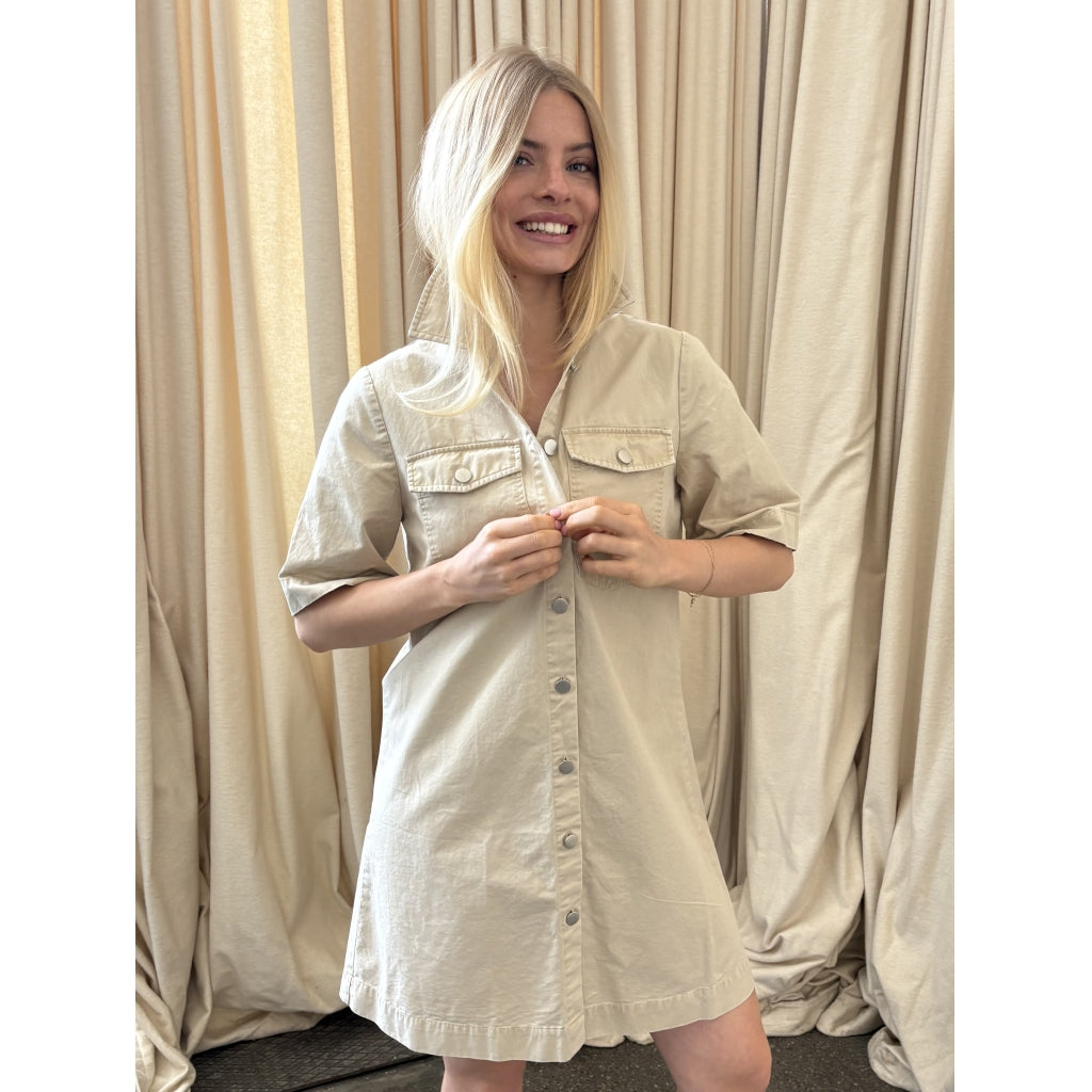 Carrie dress - Sand