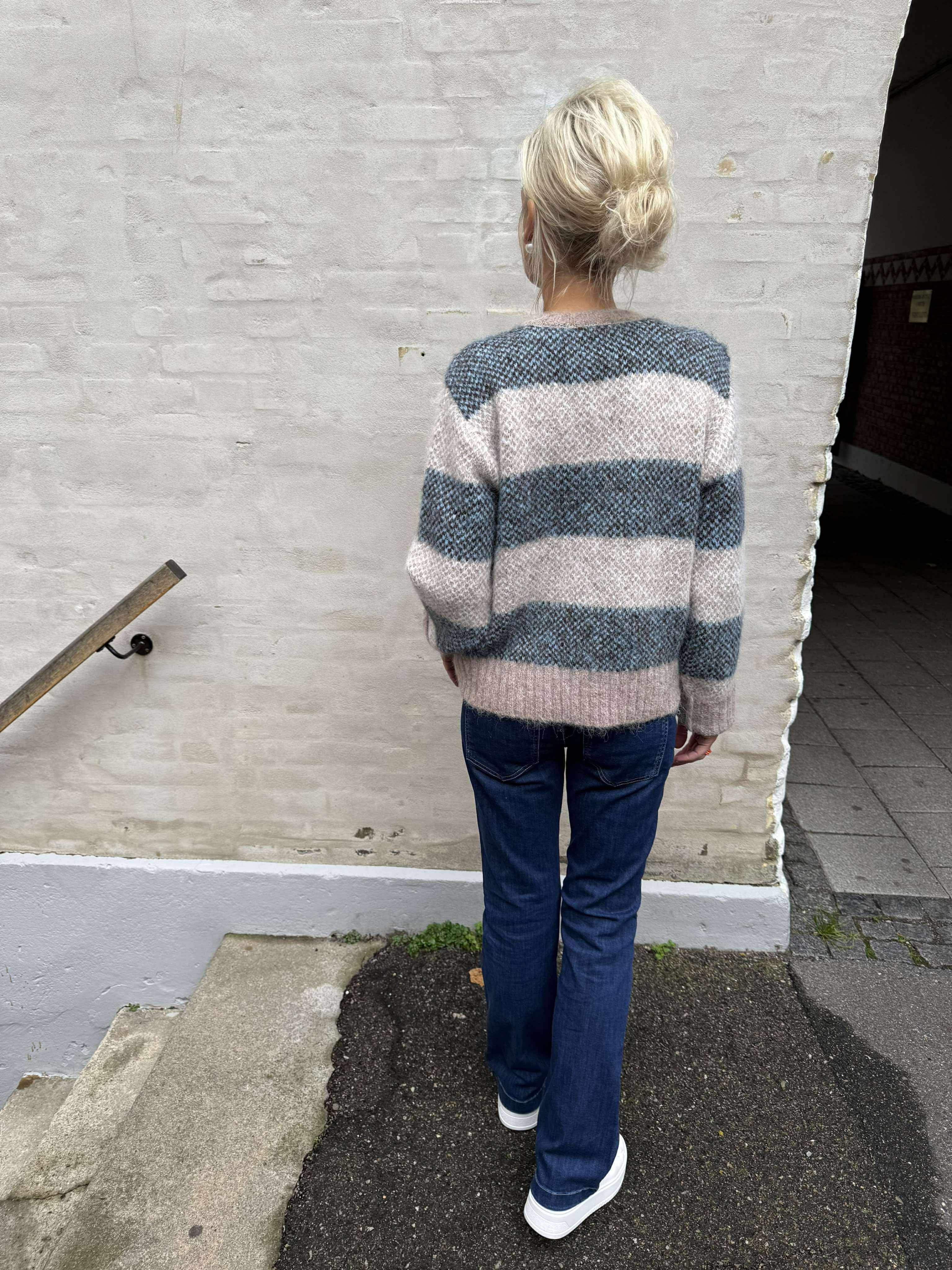 ZOEY LIFE L/S O-NECK JACQ PULL - Taupe Gray_SURF THE WEB