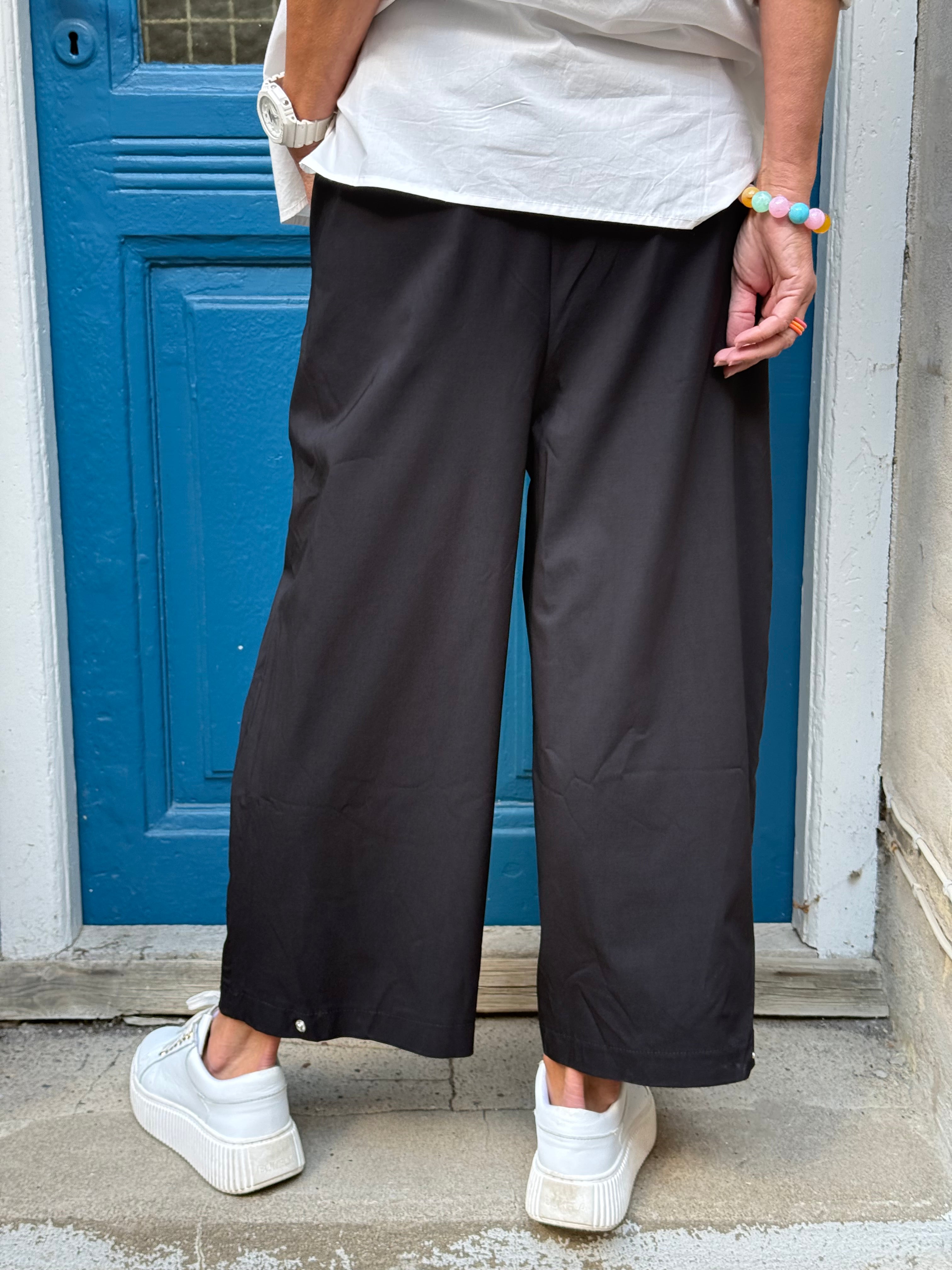 Lucavelle Pants - Black