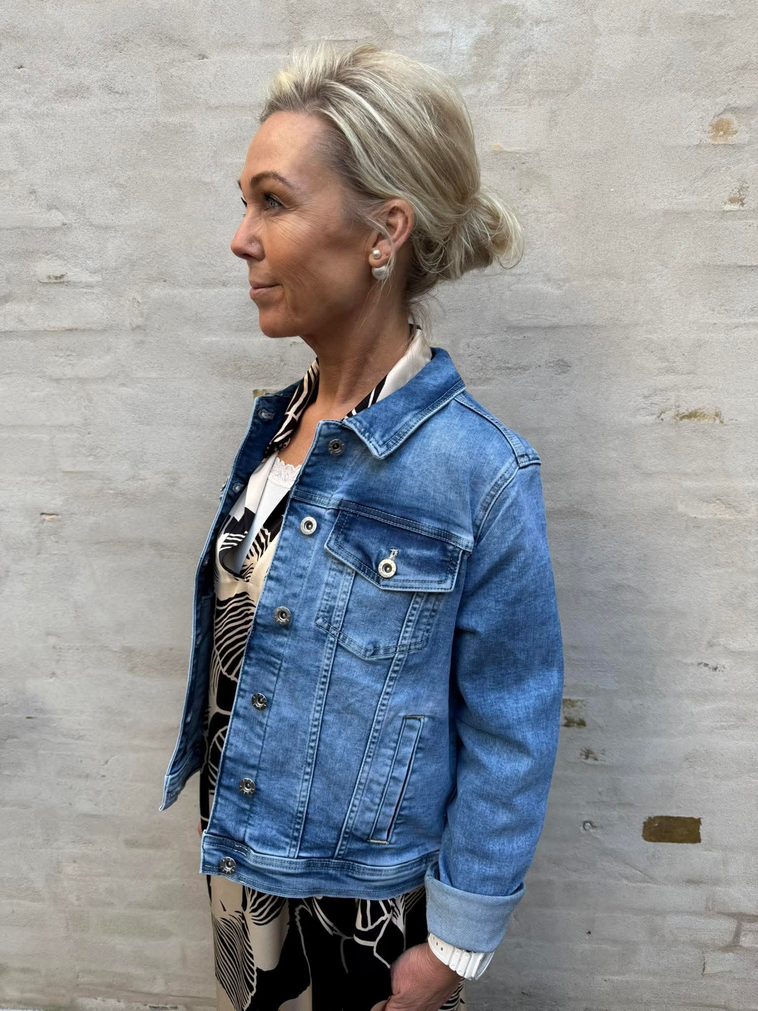 Style Jacket - Medium Blue Wash