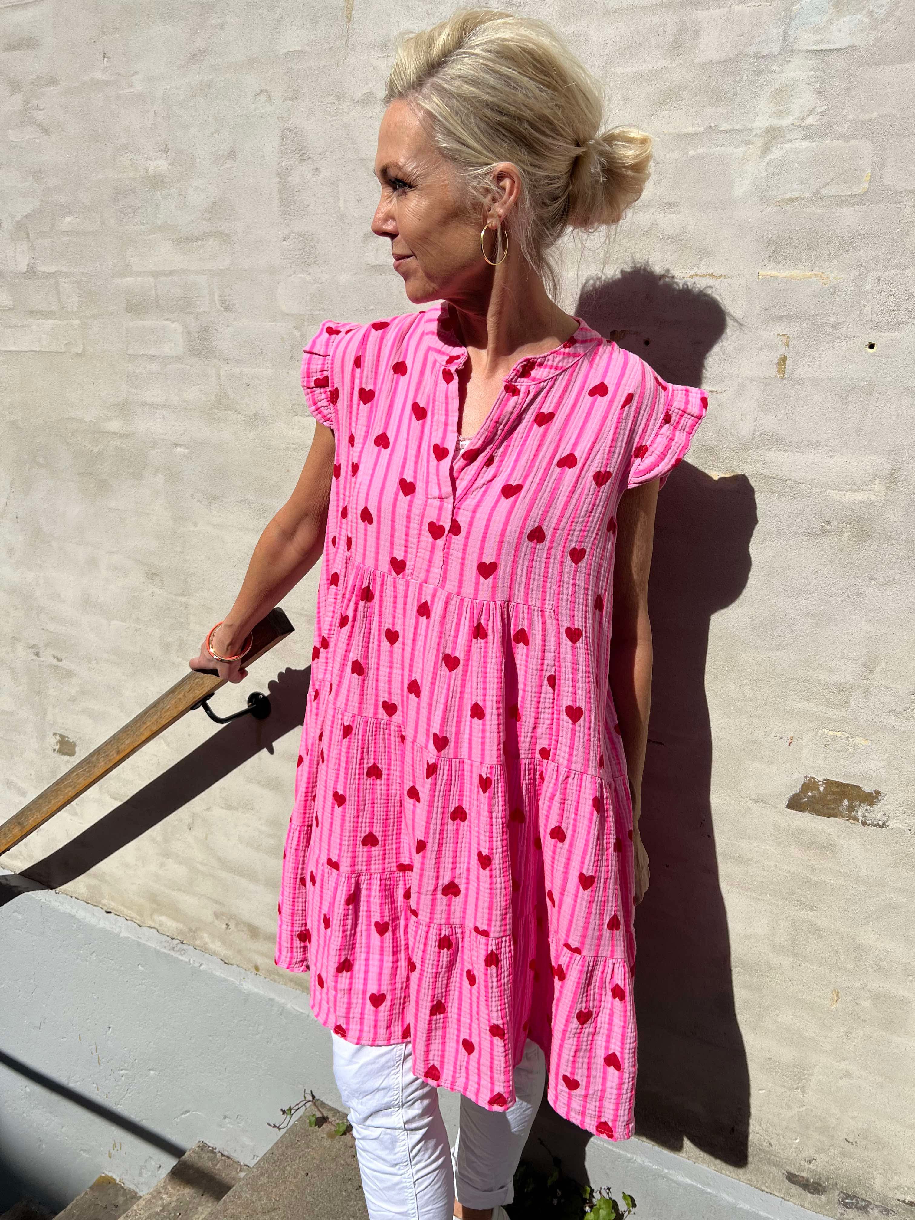 Debbie dress heart- pink strib