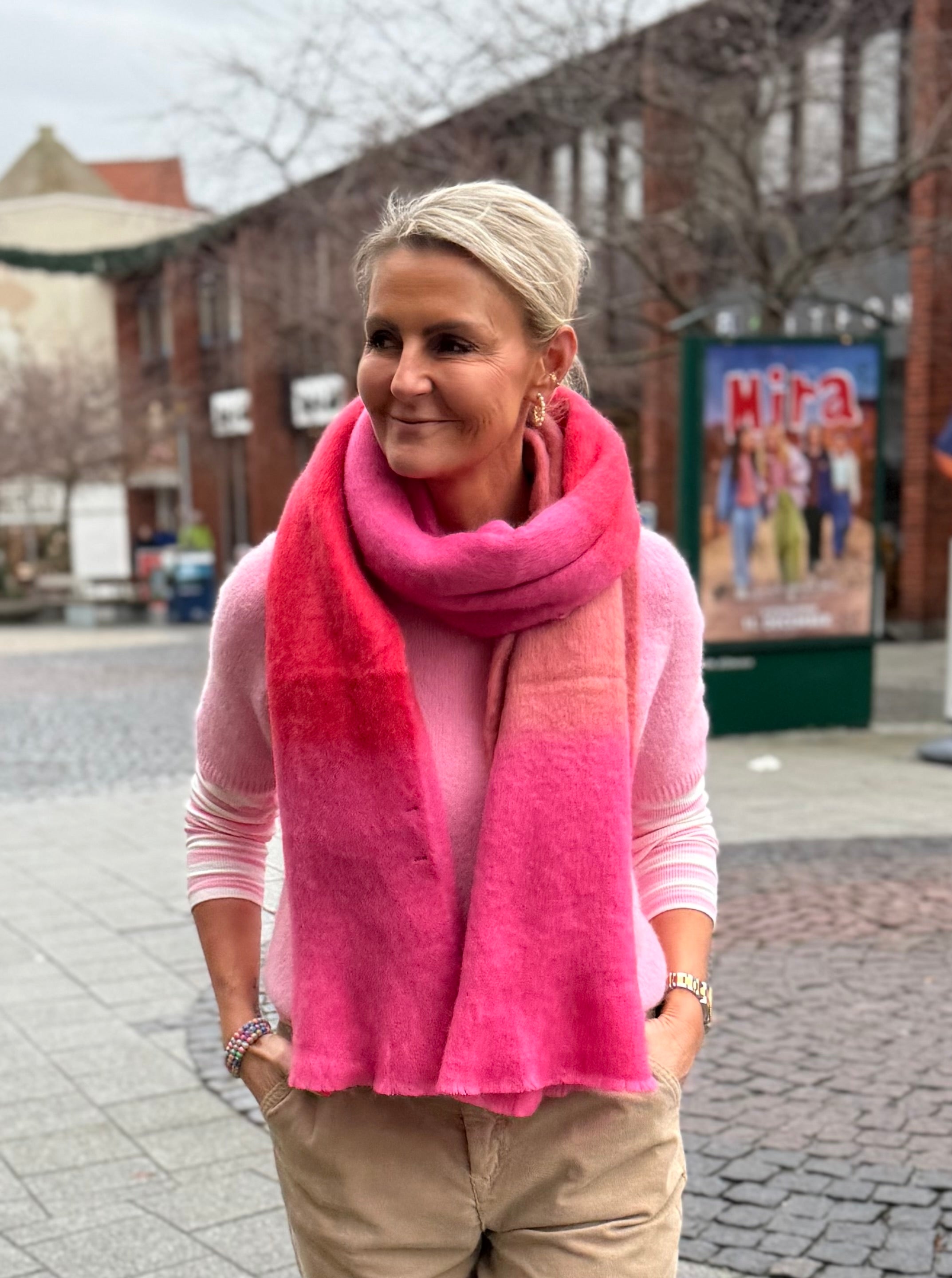 CHILL soft winter scarf - Red Pink