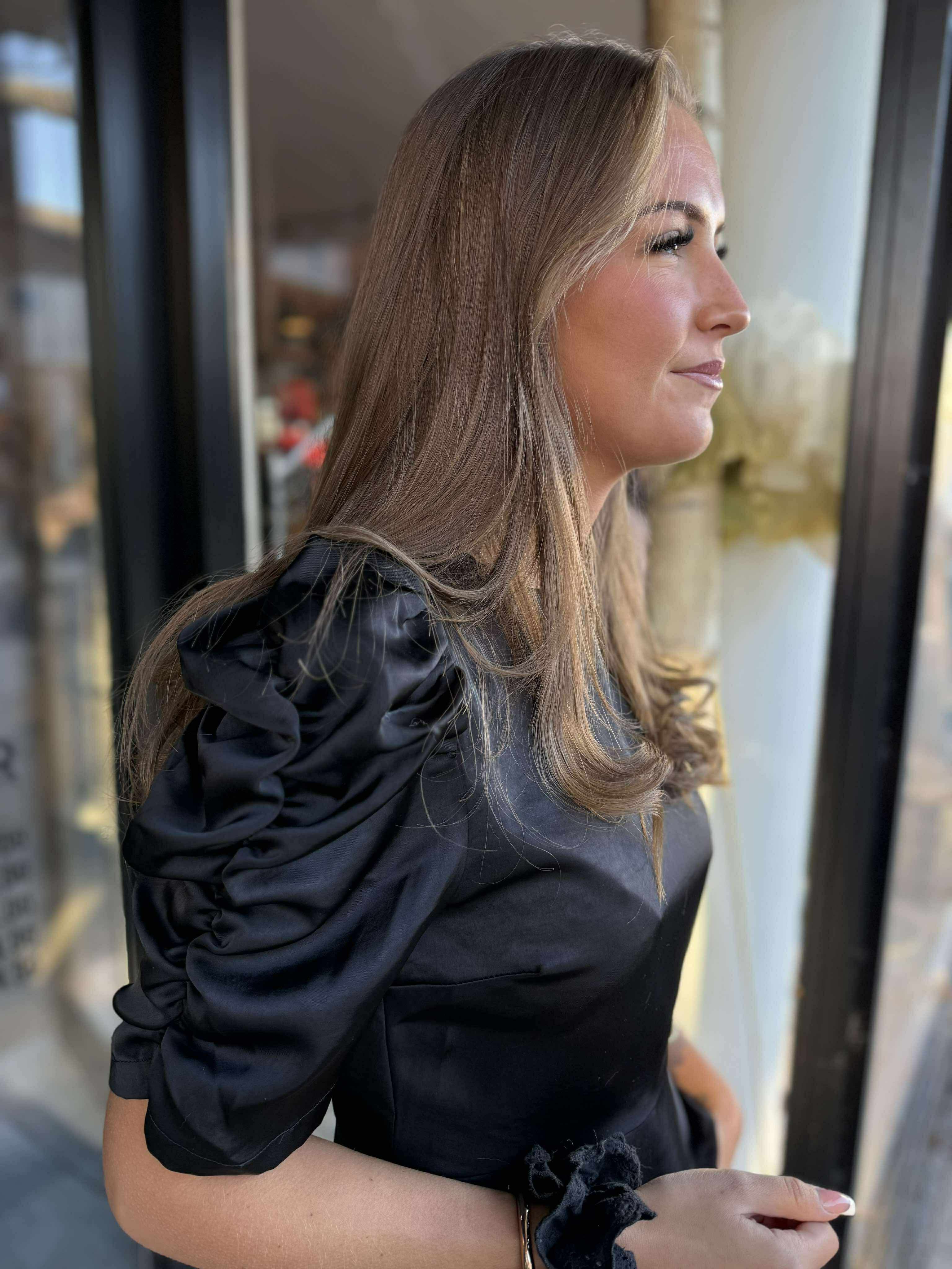 Benua Heavy Sateen Blouse - Black