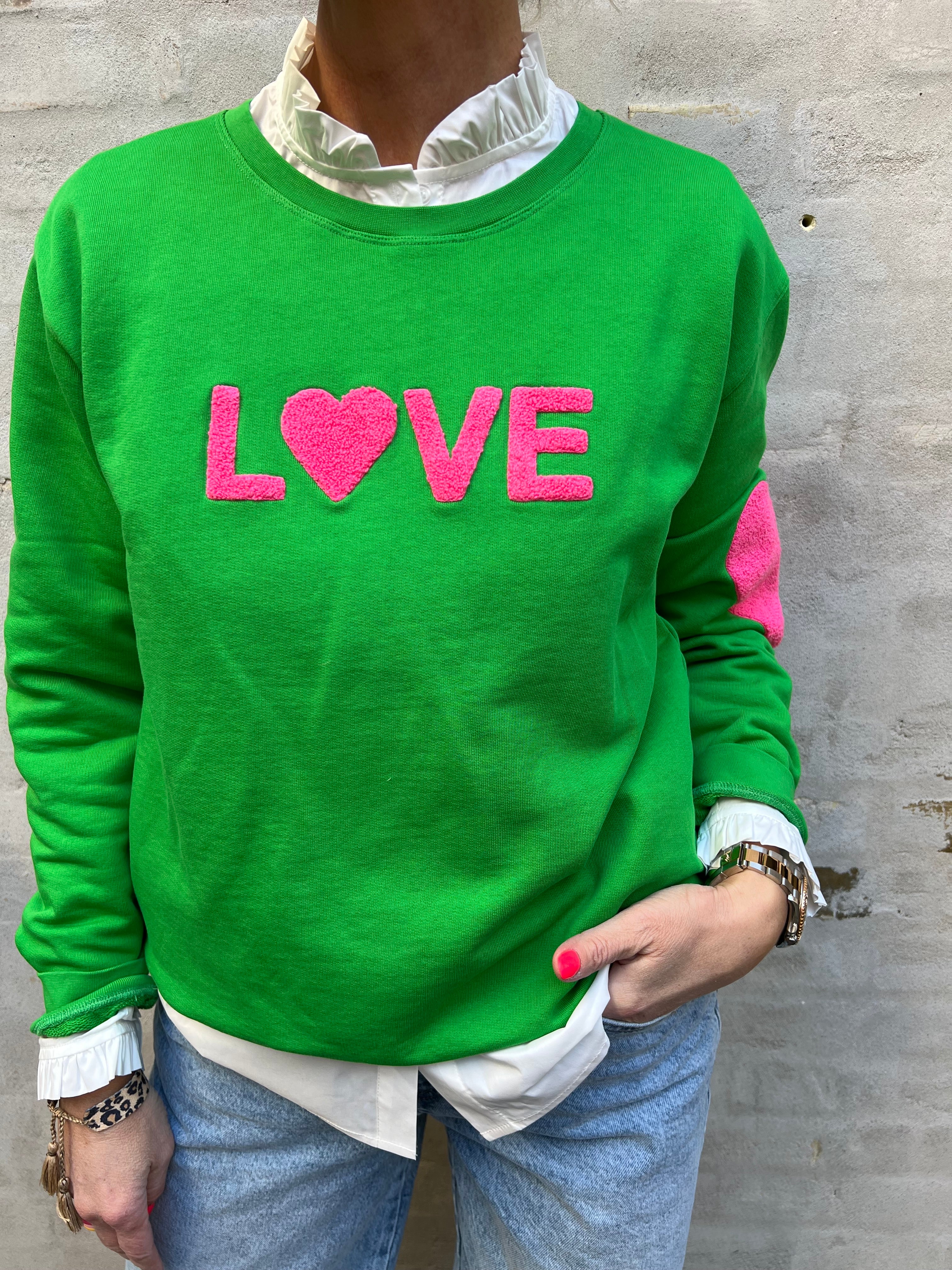 LOVE S-shirt grass- pink