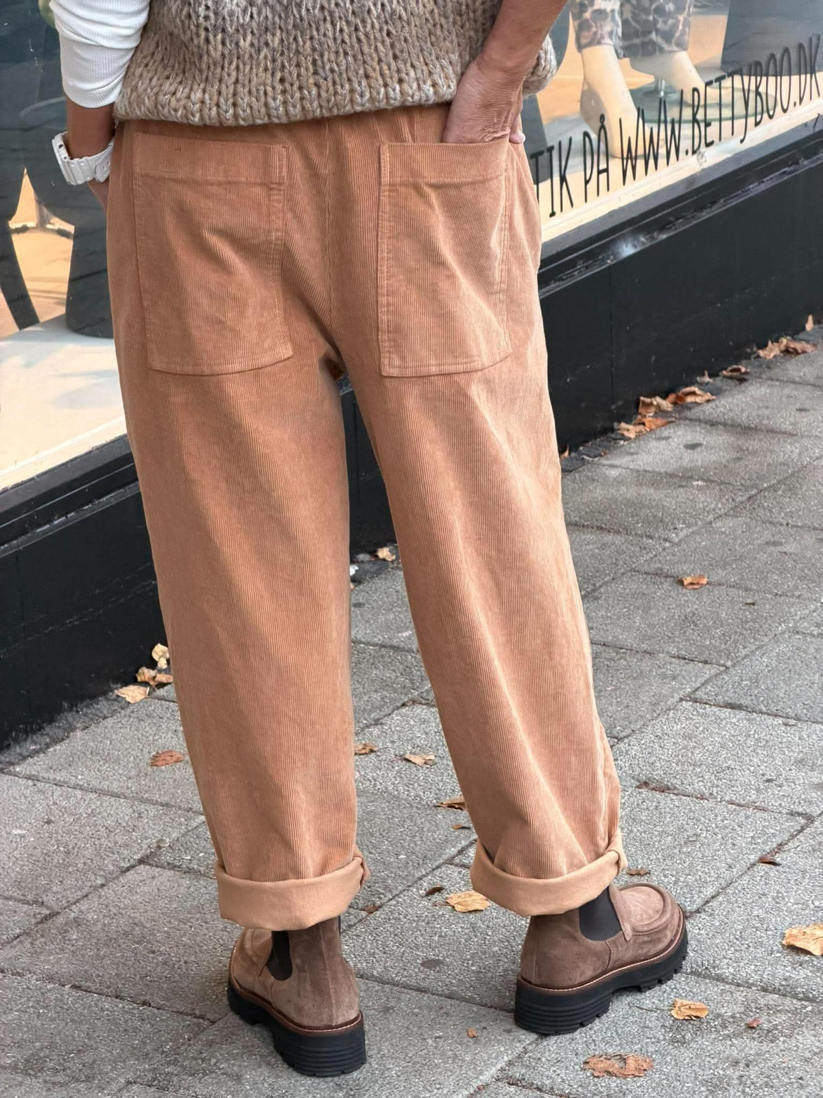 Paola Corduroy Pants - Biscuit