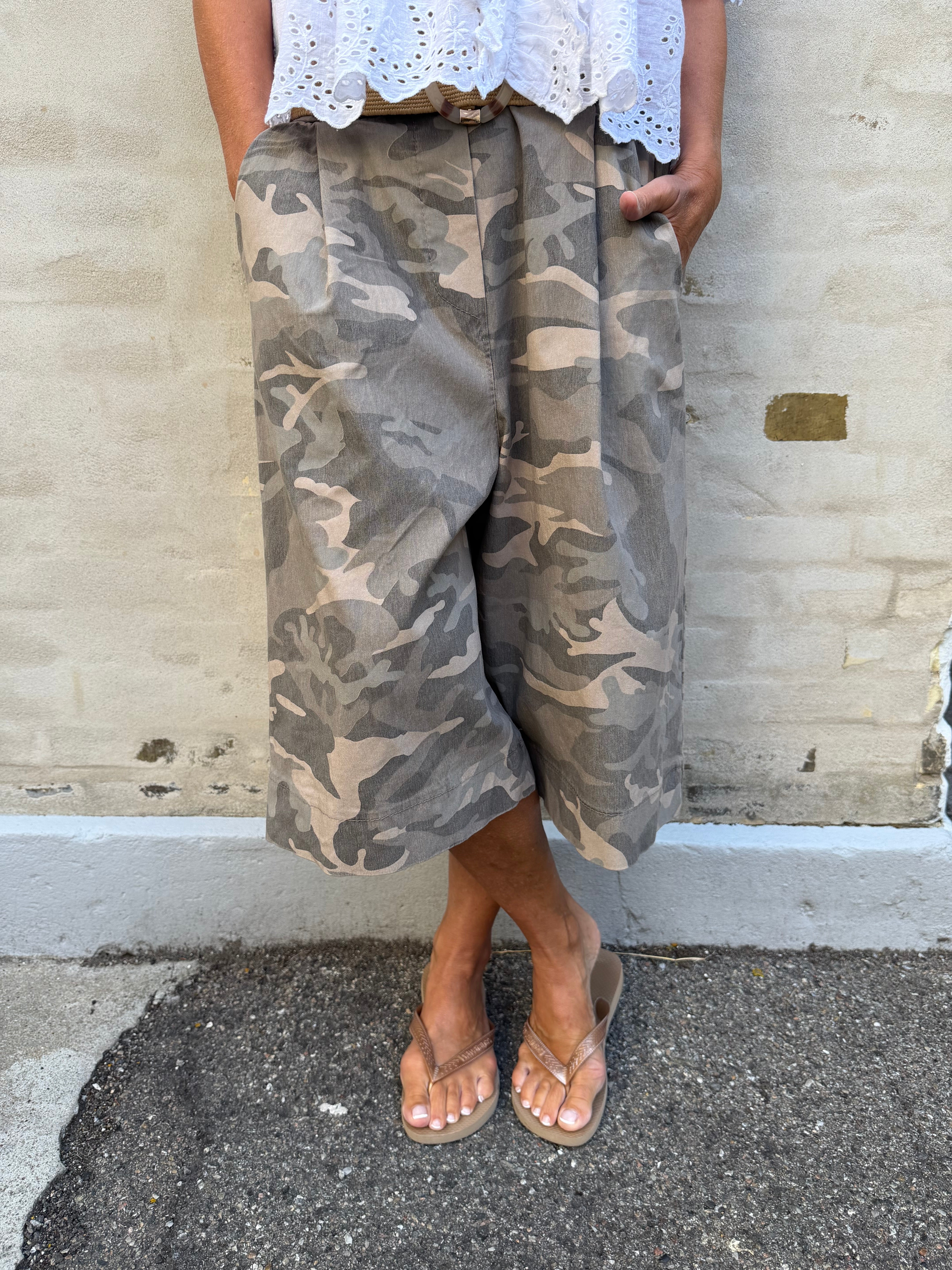 Zuri Shorts - Fango