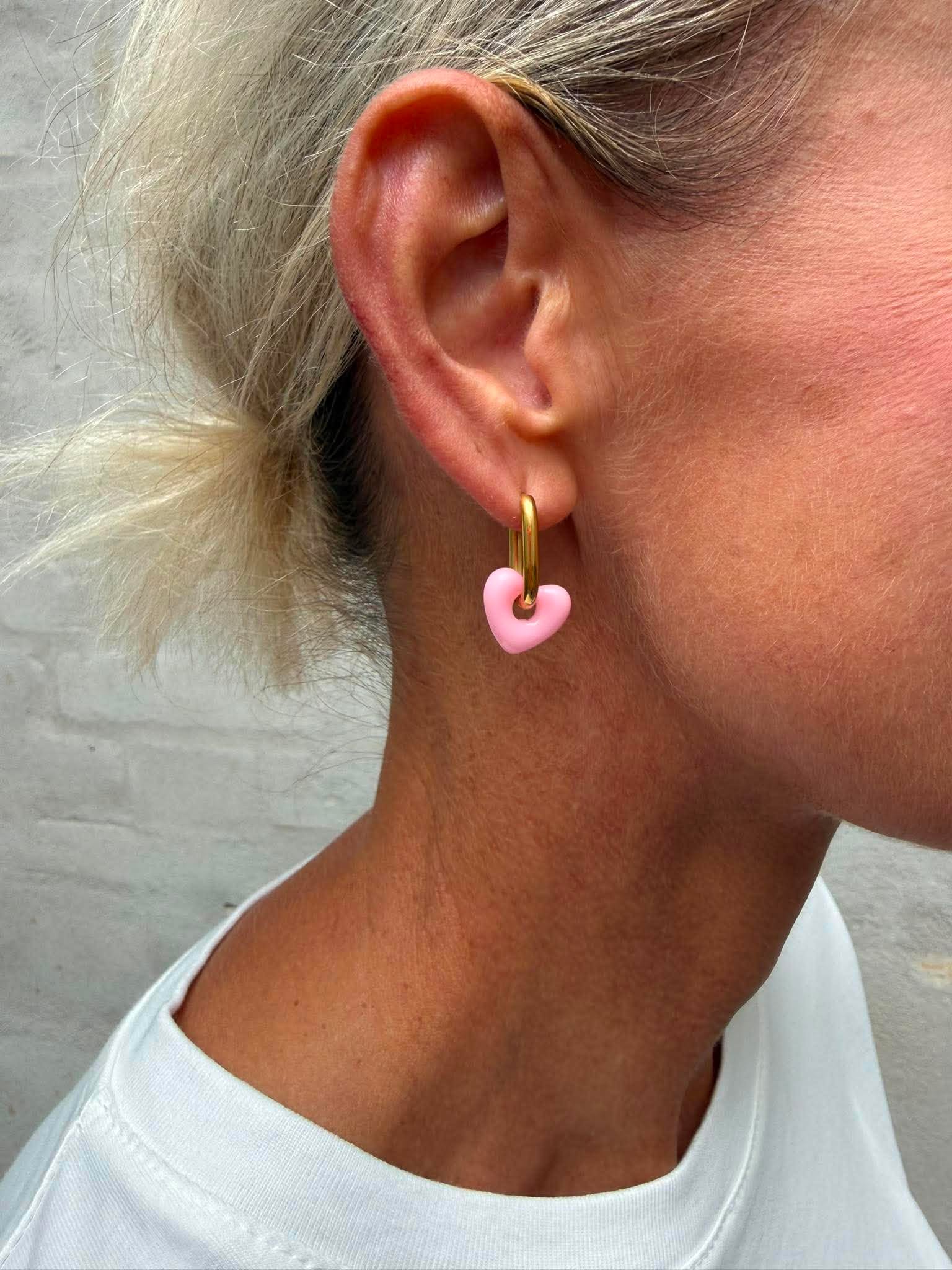 PREORDER-Sweet Heart Earing - Gold/Pink