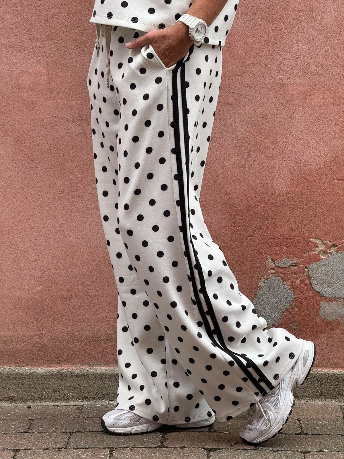 Sporty Dot Pants - Vita