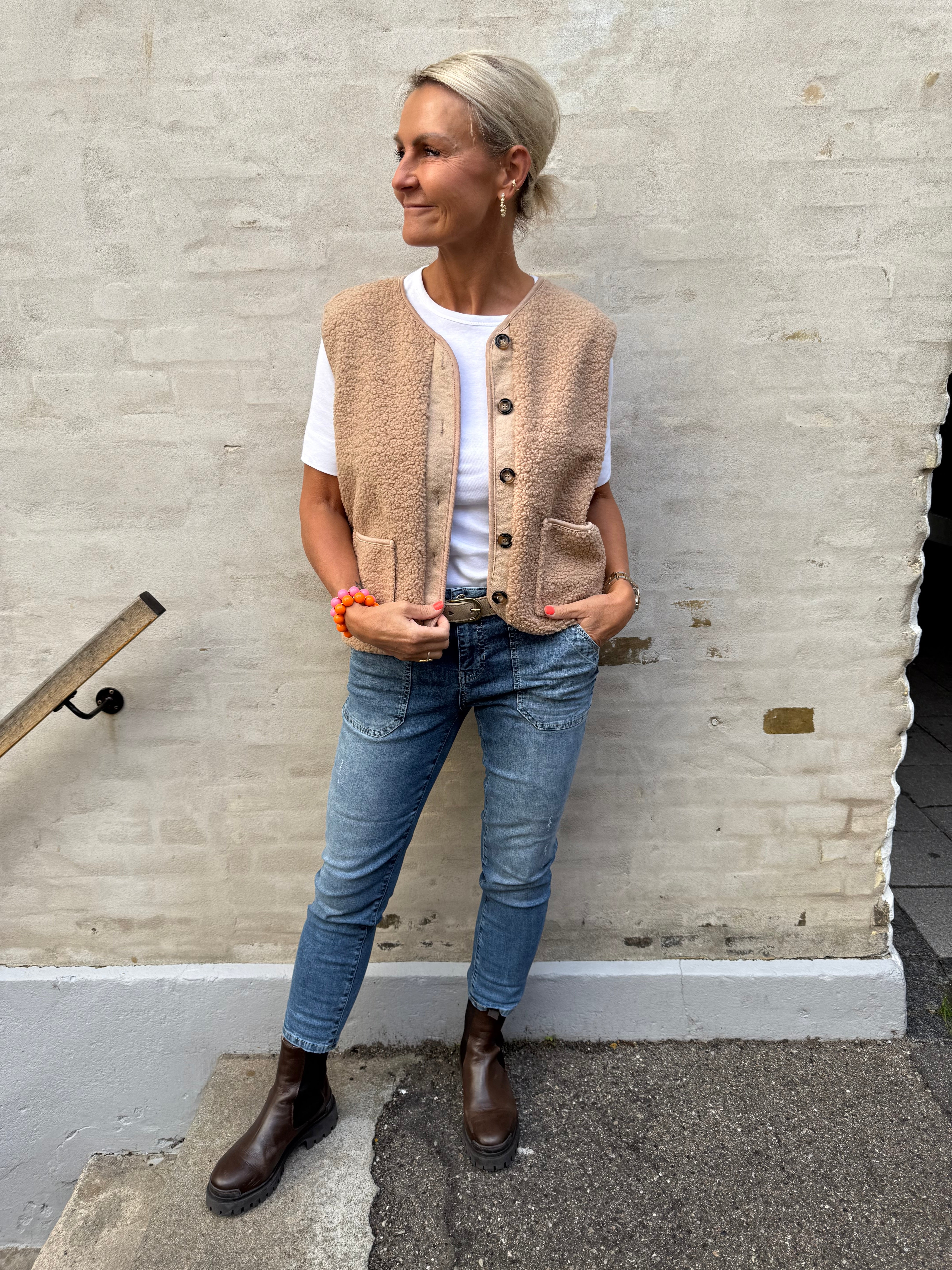 PREORDER-Emmie Vest - Camel