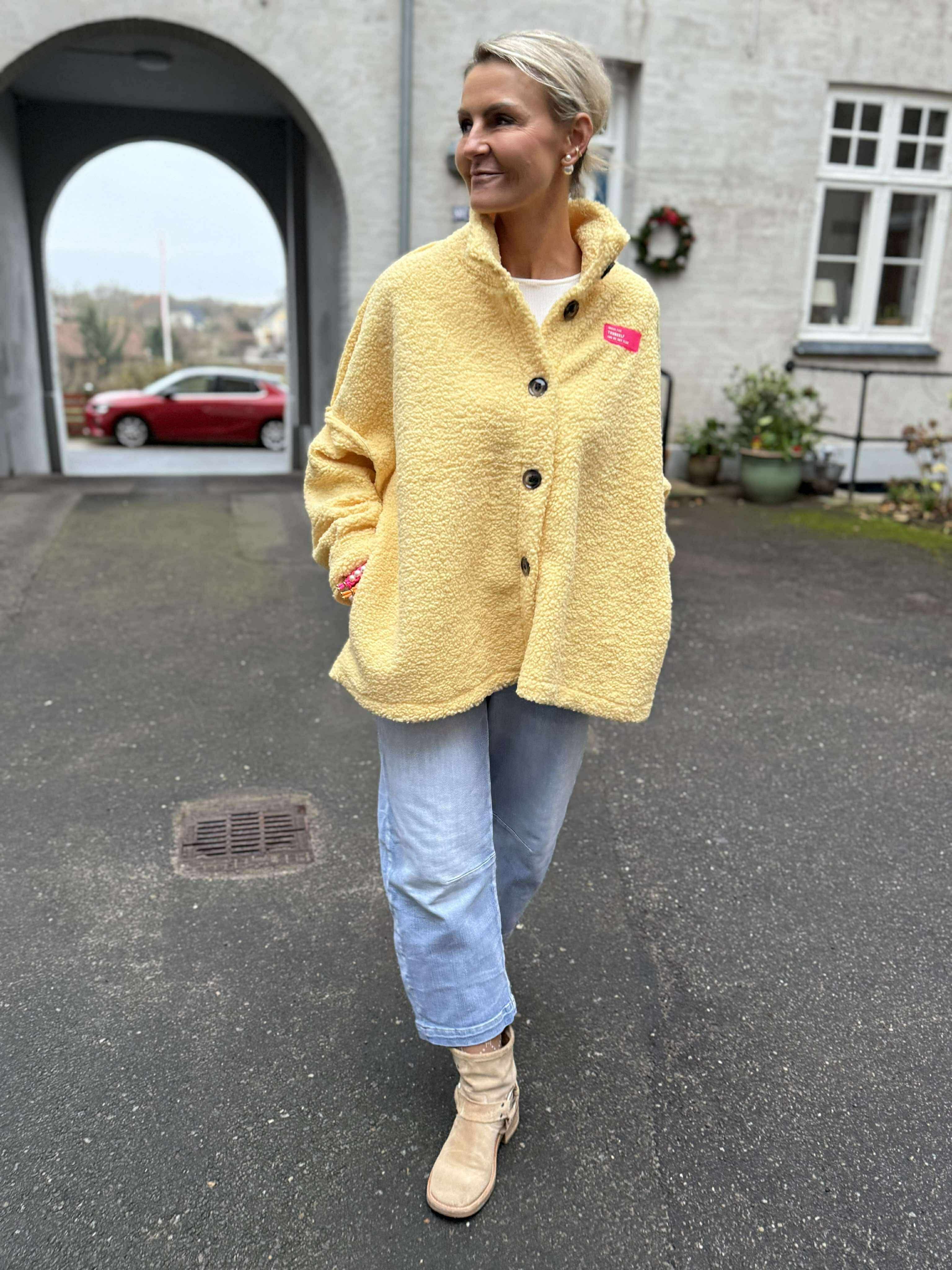 Dress for yourself Jacket - Yellow