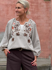 Bohemisk skjorta med broderi och ränder - Marron