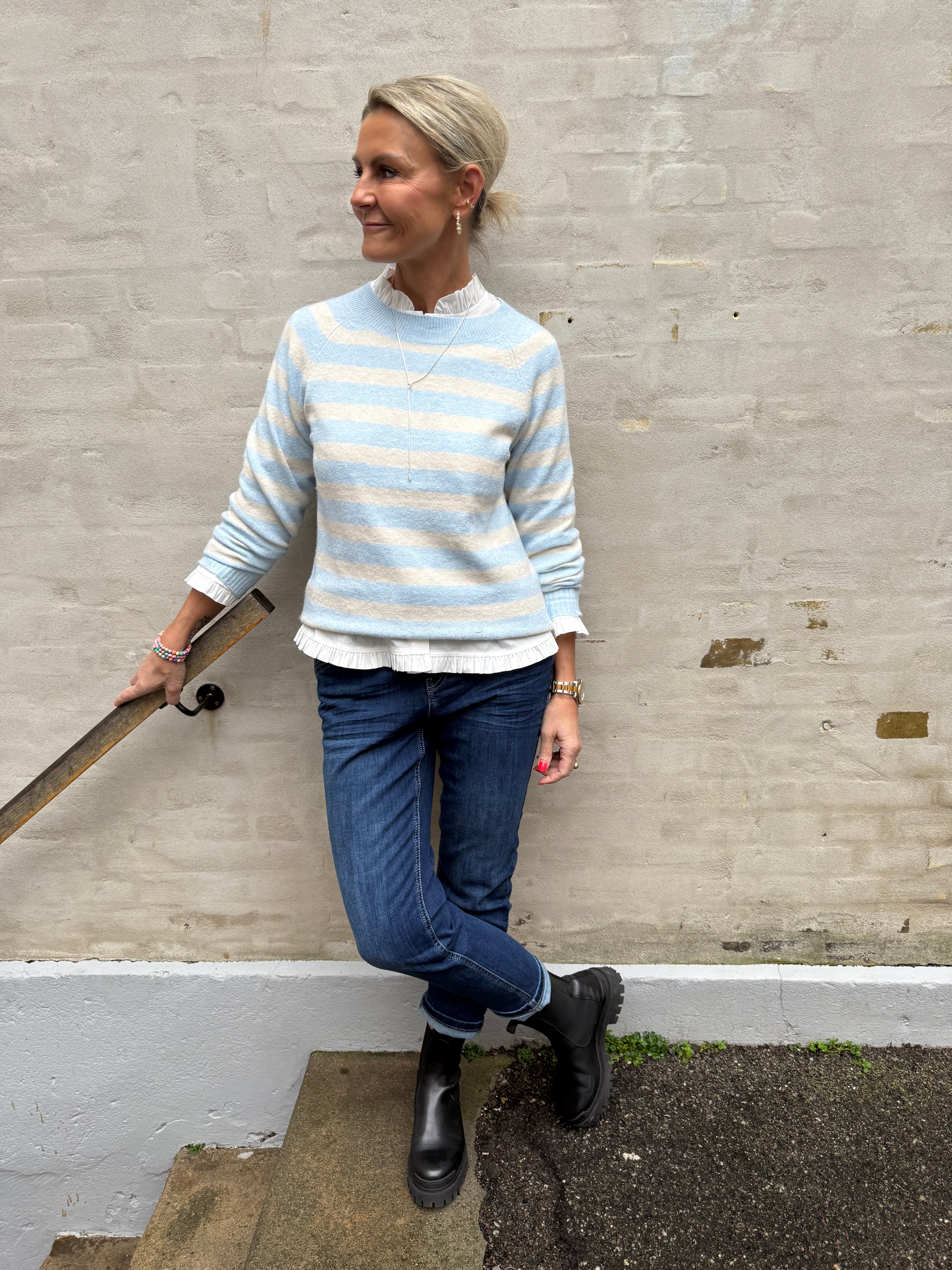 DOFFY O-NECK BLOUSE - Cashmere Blue/BIRCH