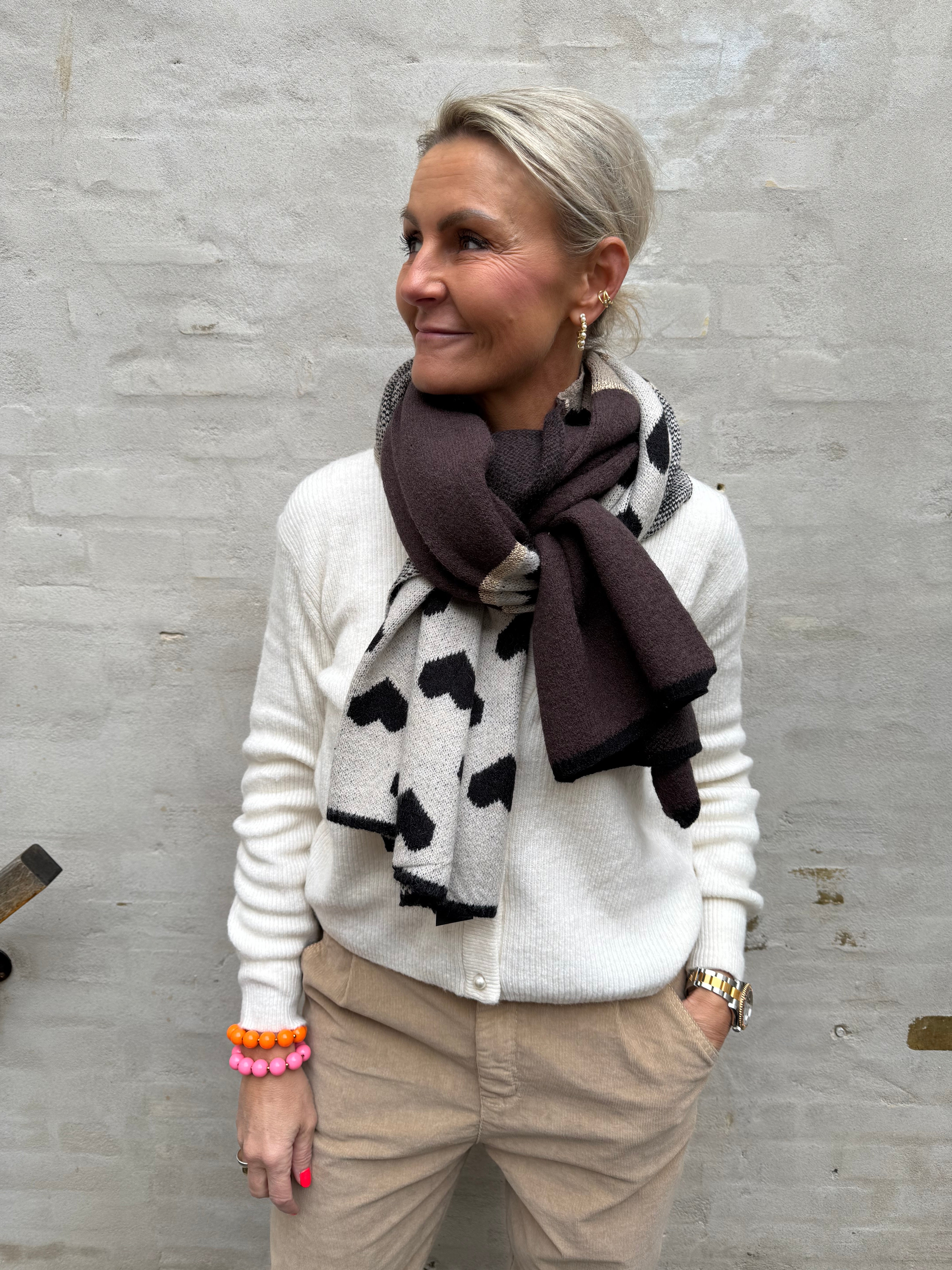 Knitted Heart Scarf - Choco