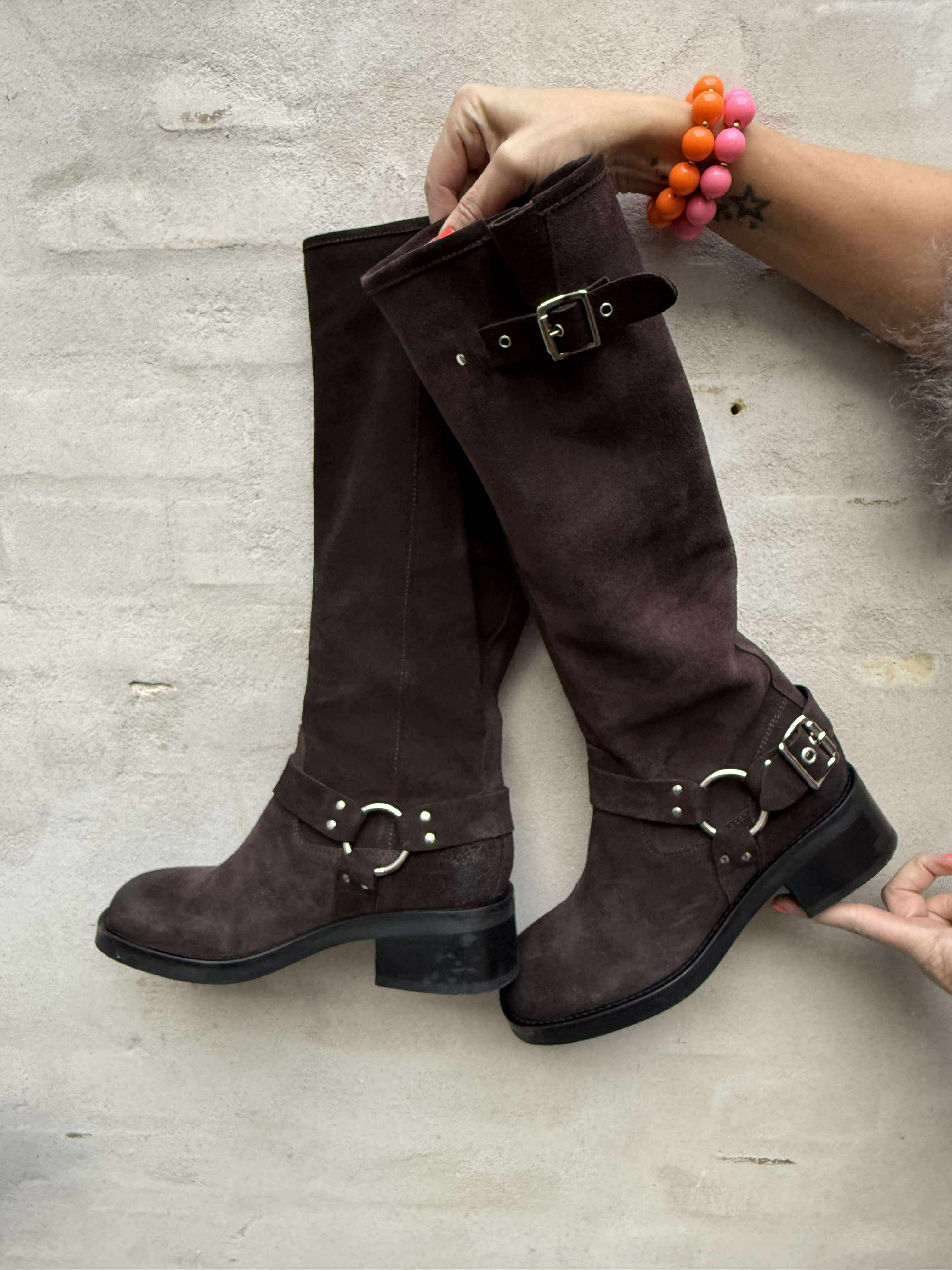 Ellie Boots - Mocca Suede
