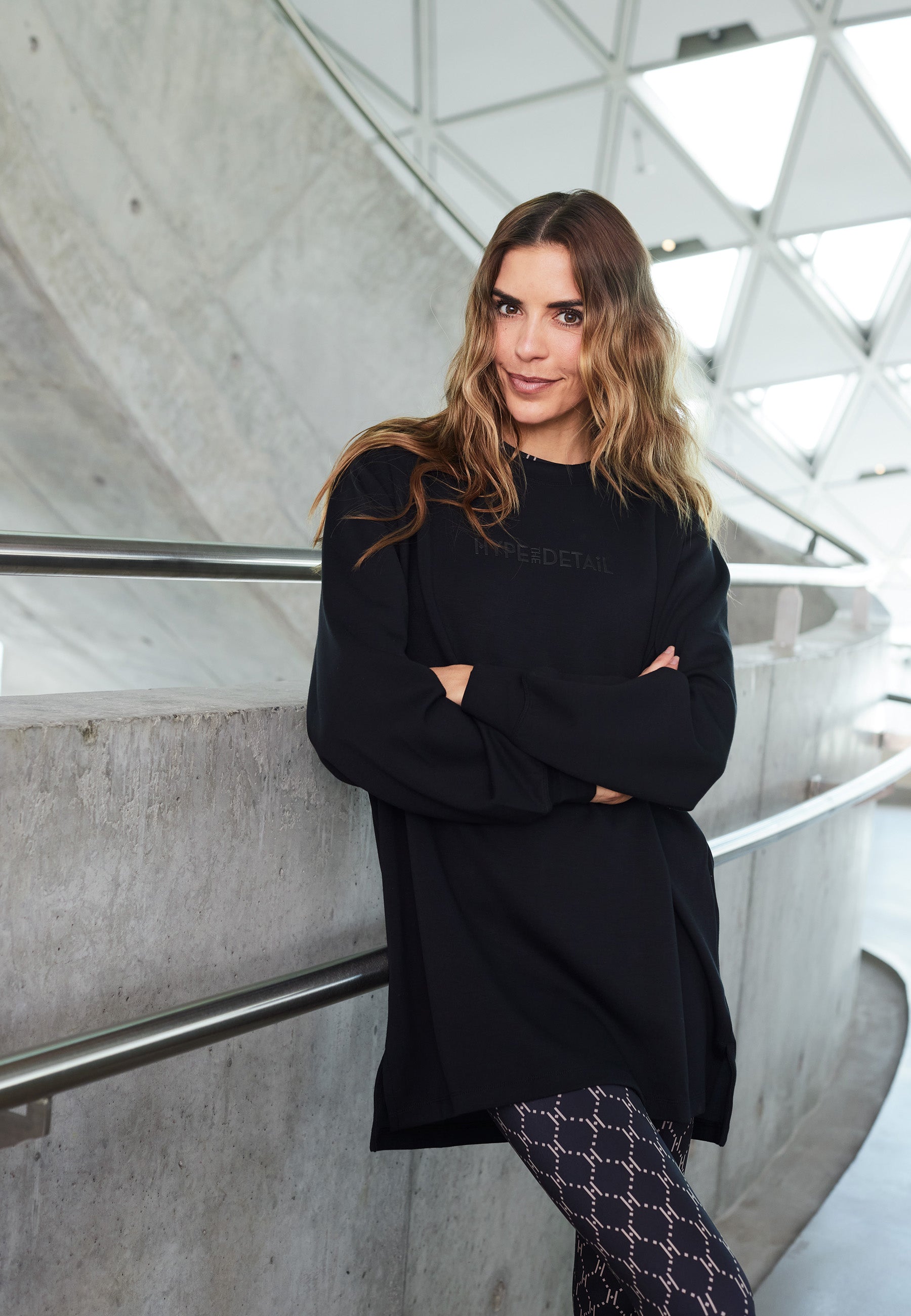 Sweatshirt - Black