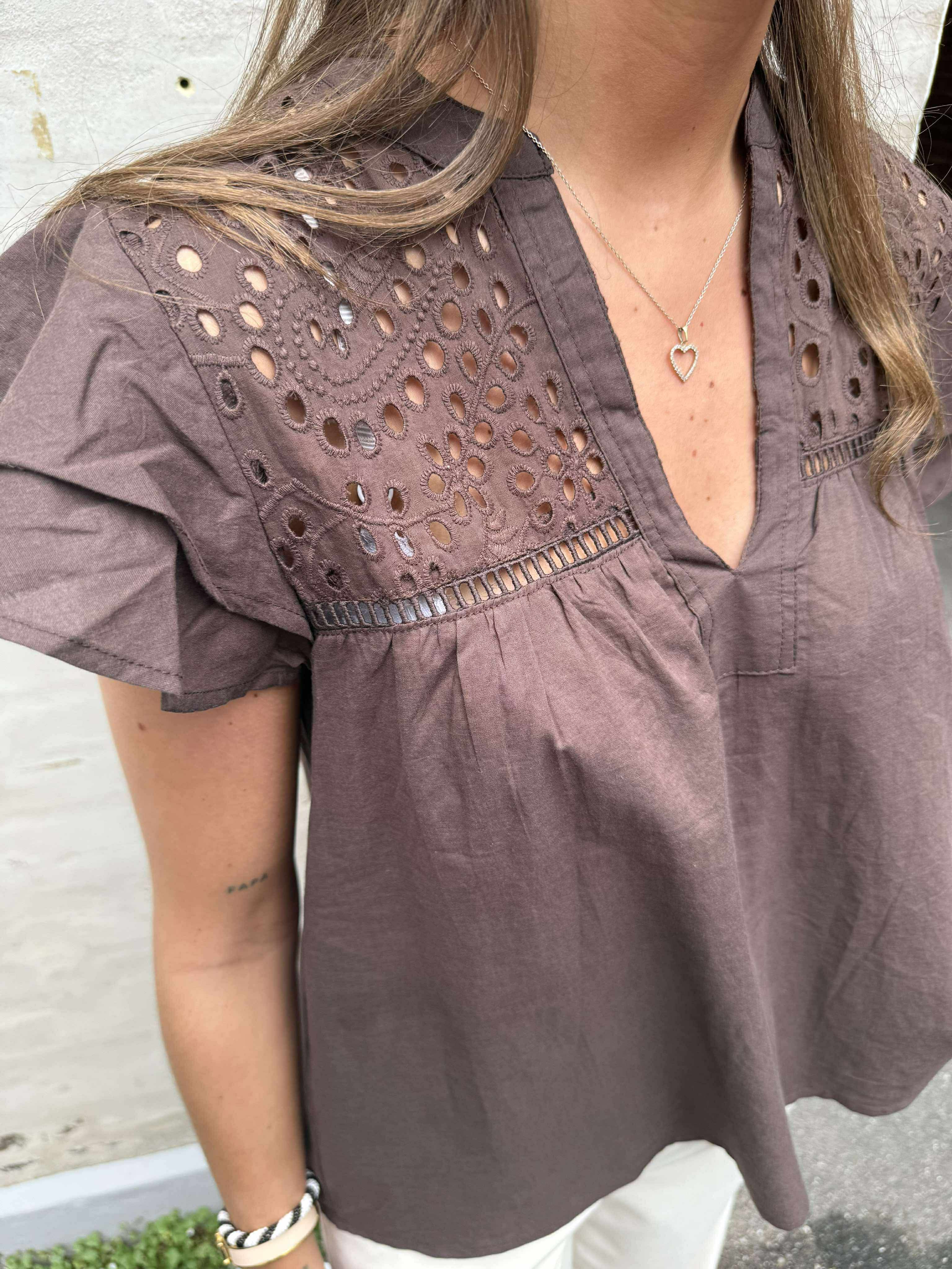 Christel Solid Top - Brown