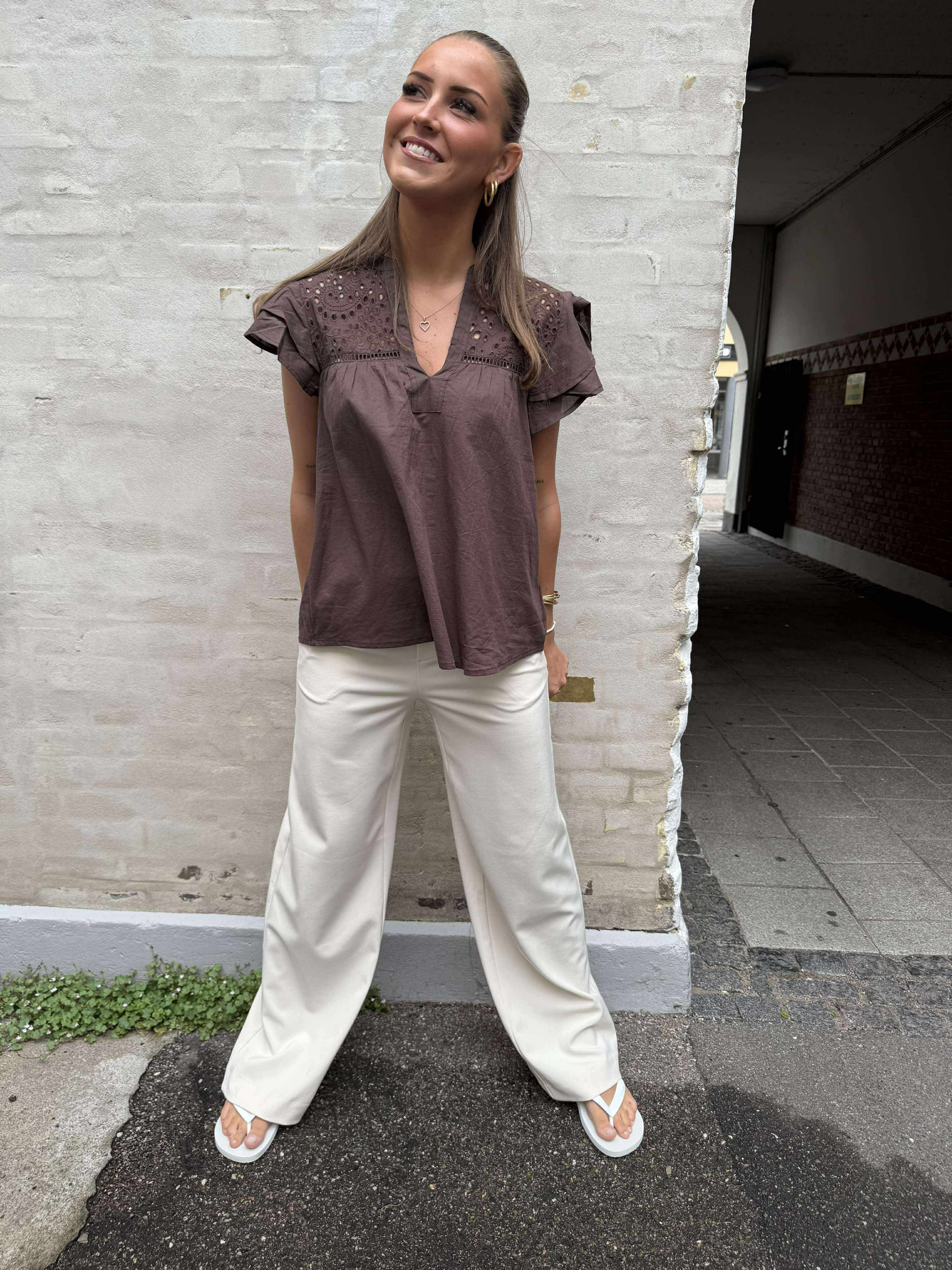 Christel Solid Top - Brown