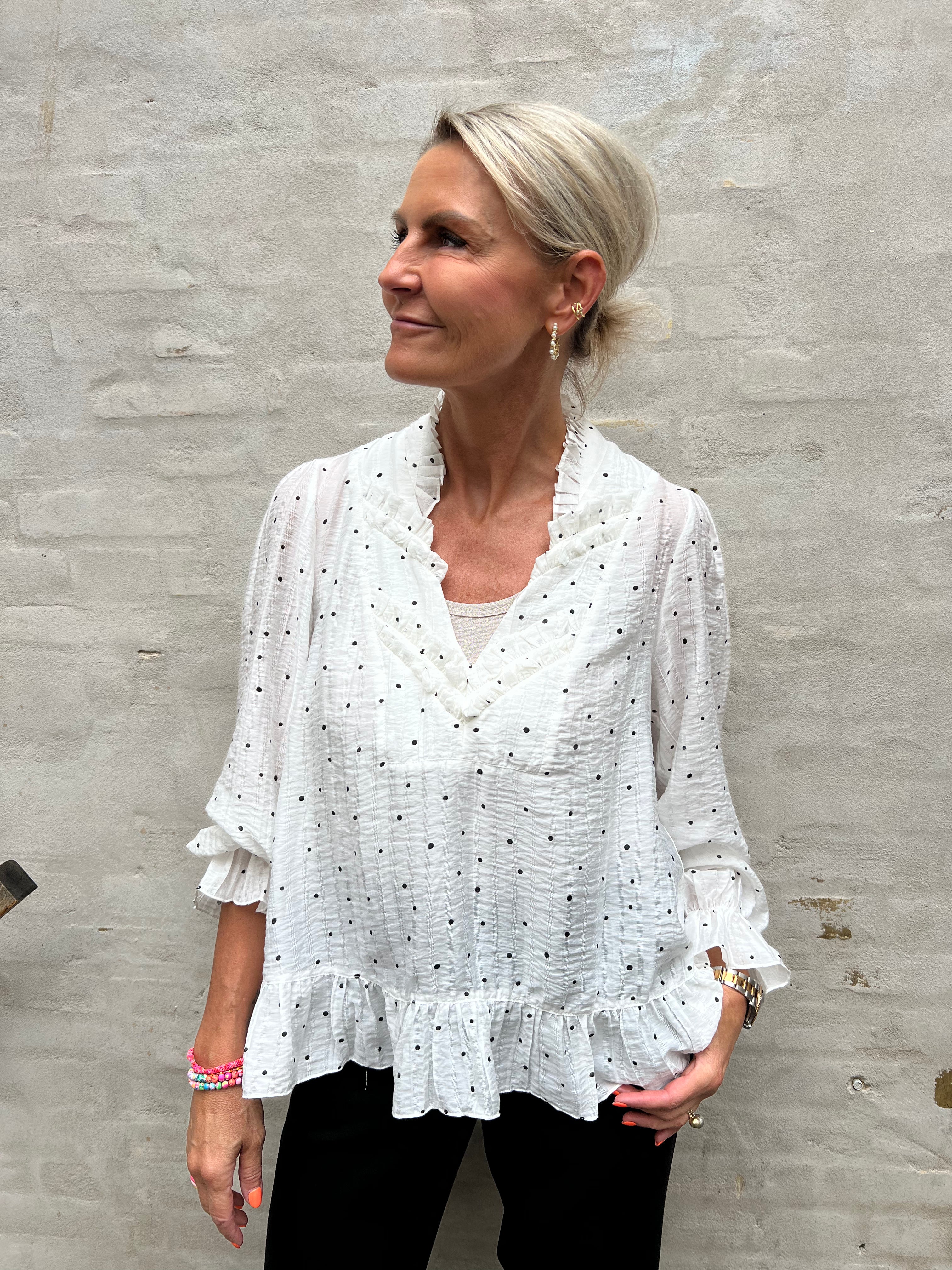 NazliGO Lullo Blouse -  Off-white Black Dots