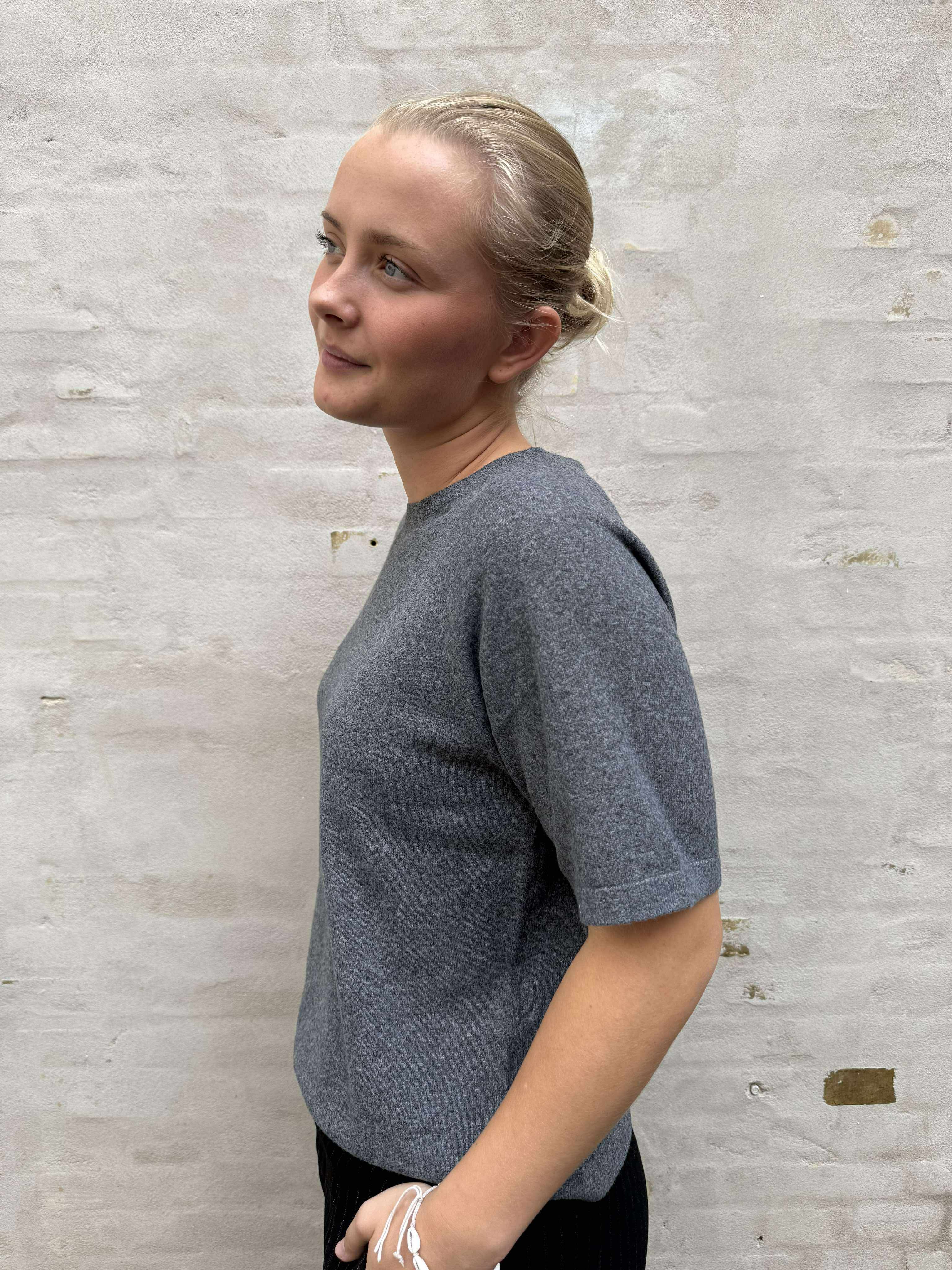 BREE O-NECK KNIT - Dark Grey Melange