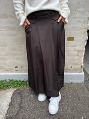 LunaCC Pocket Pleat Skirt - Dark Brown