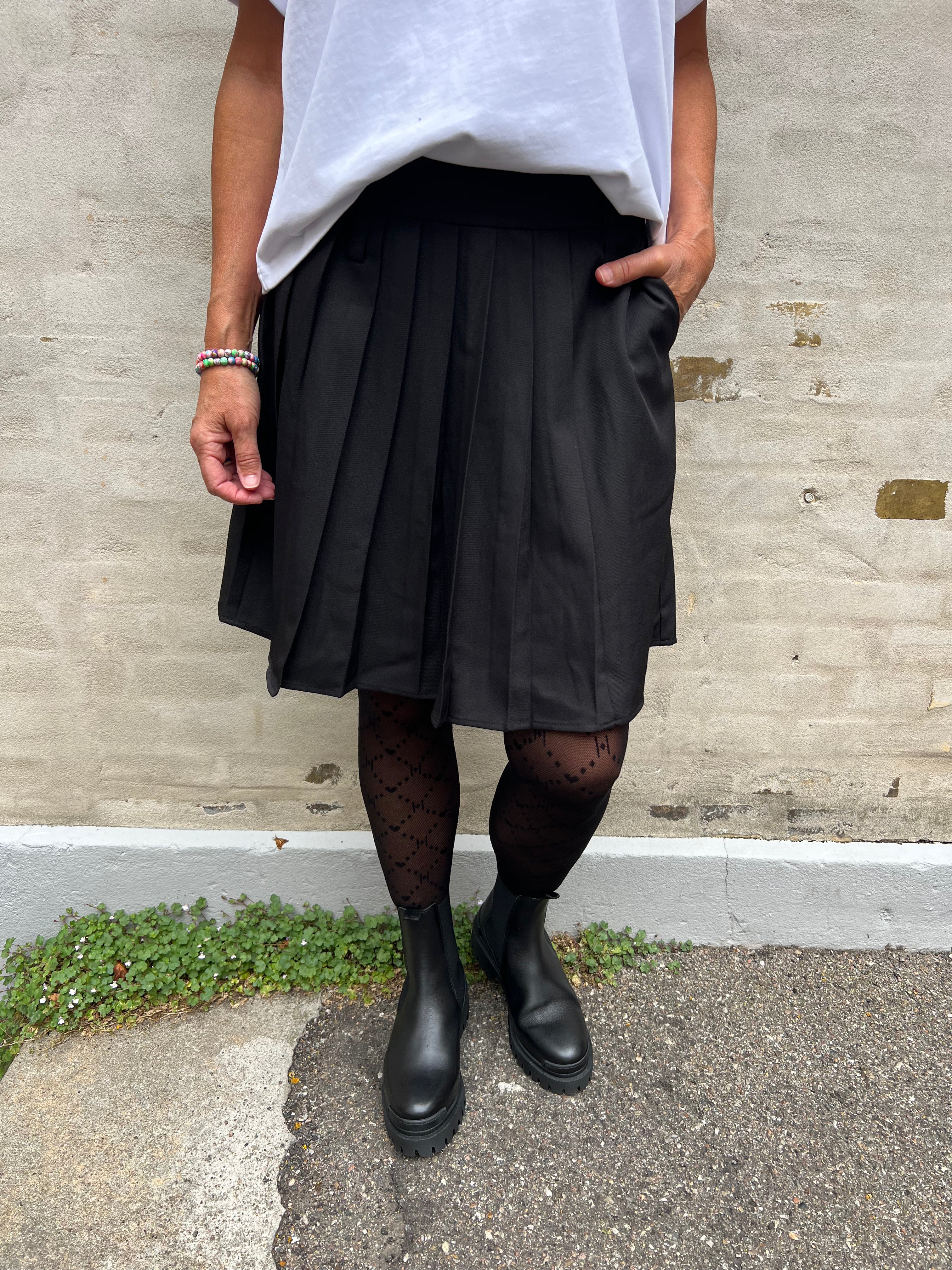 DuaGO Skirt - Black