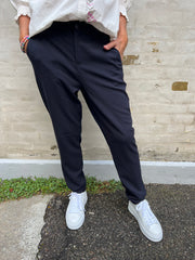 Vicky Cropped Pants - Dark Navy