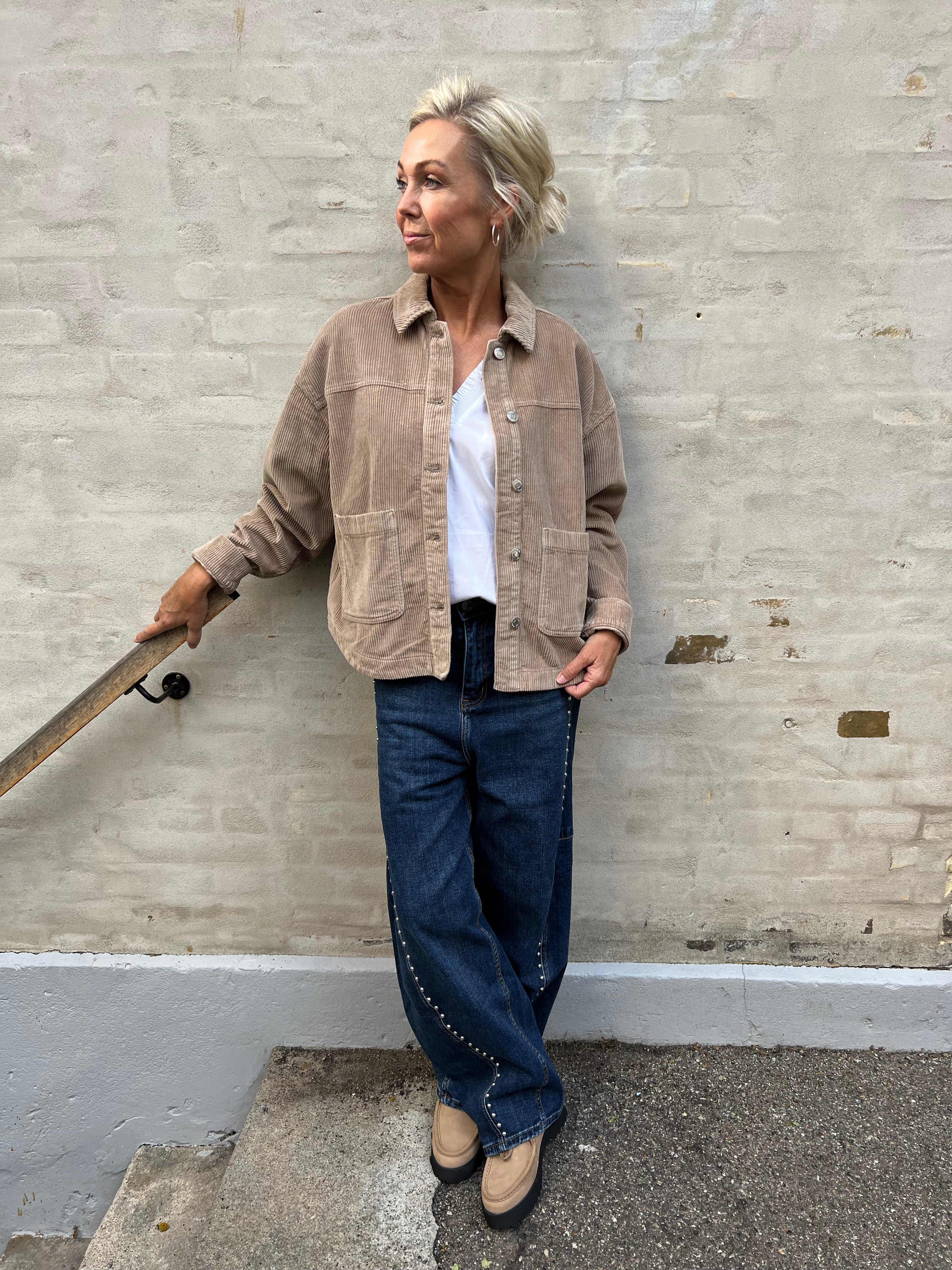 JAMIE CORDUROY SHACKET - Silver Mink