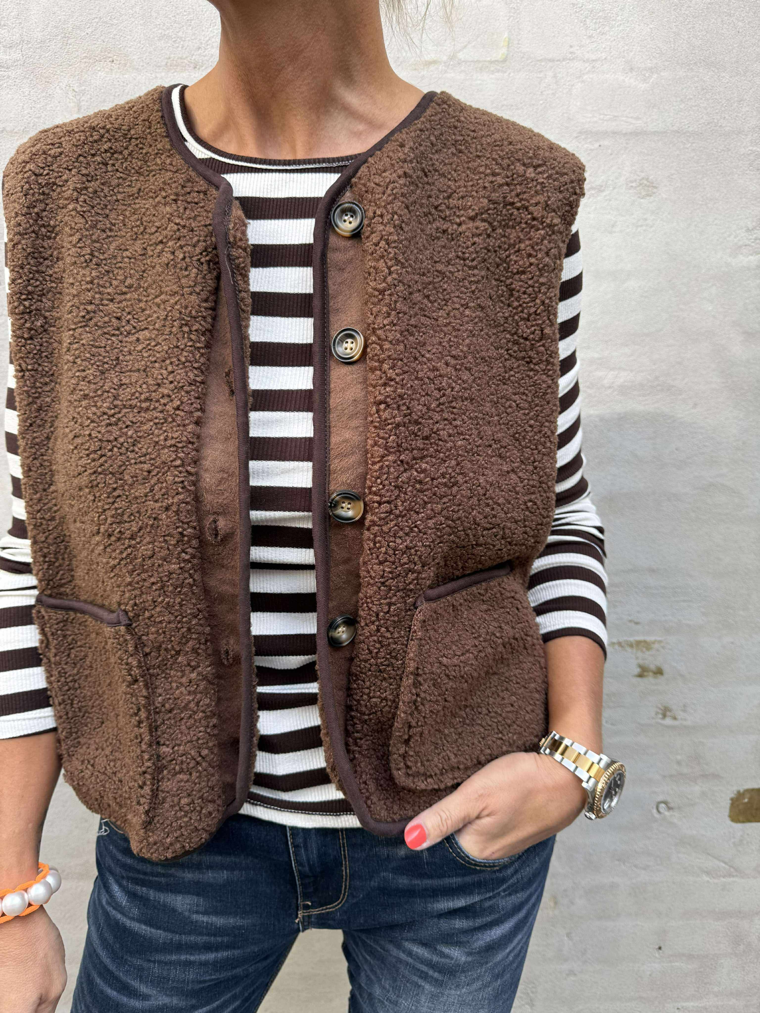 PREORDER-Emmie Vest - Moro