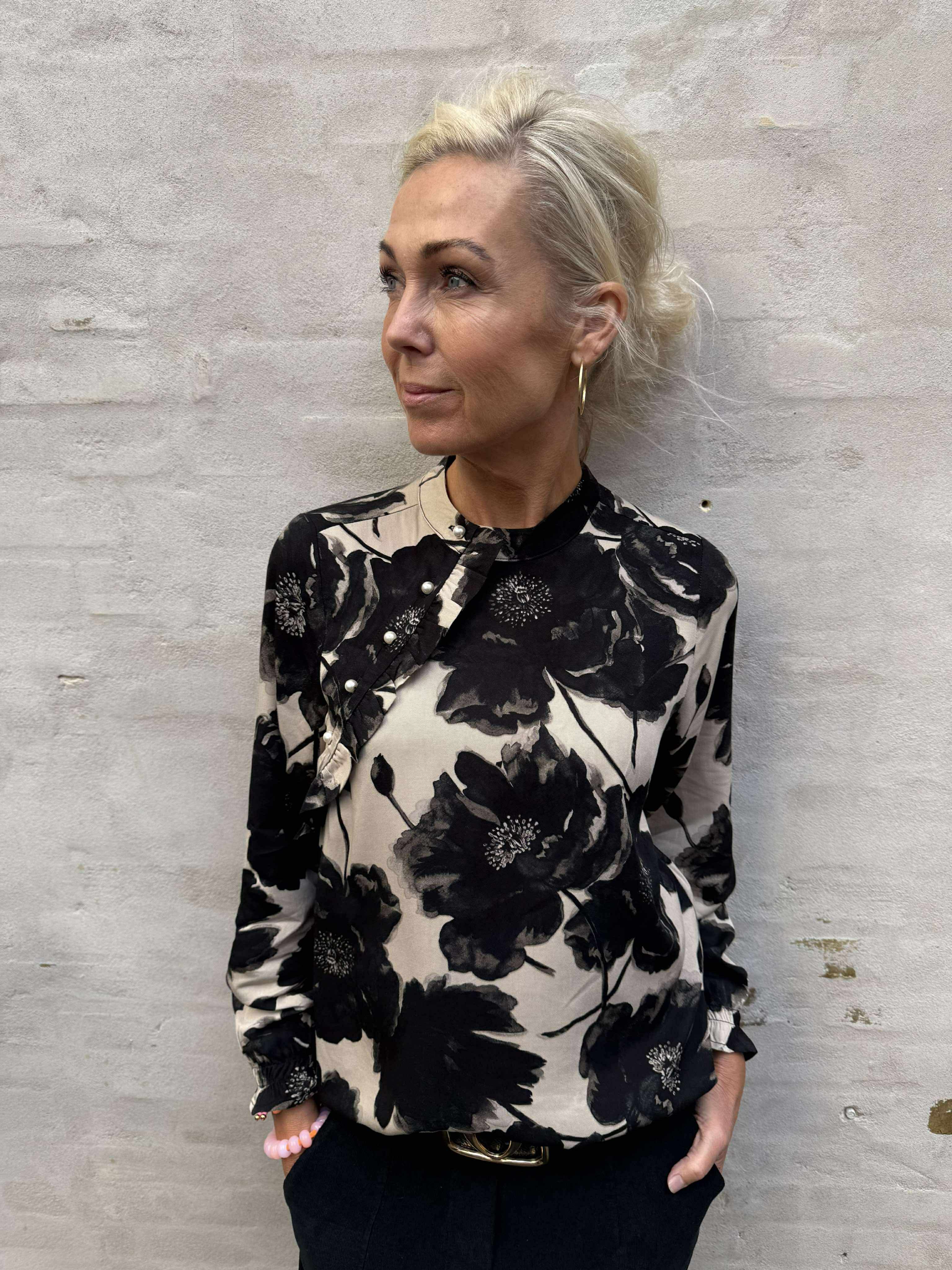 Rachel Elitha Shirt - Black/Offwhite Flower