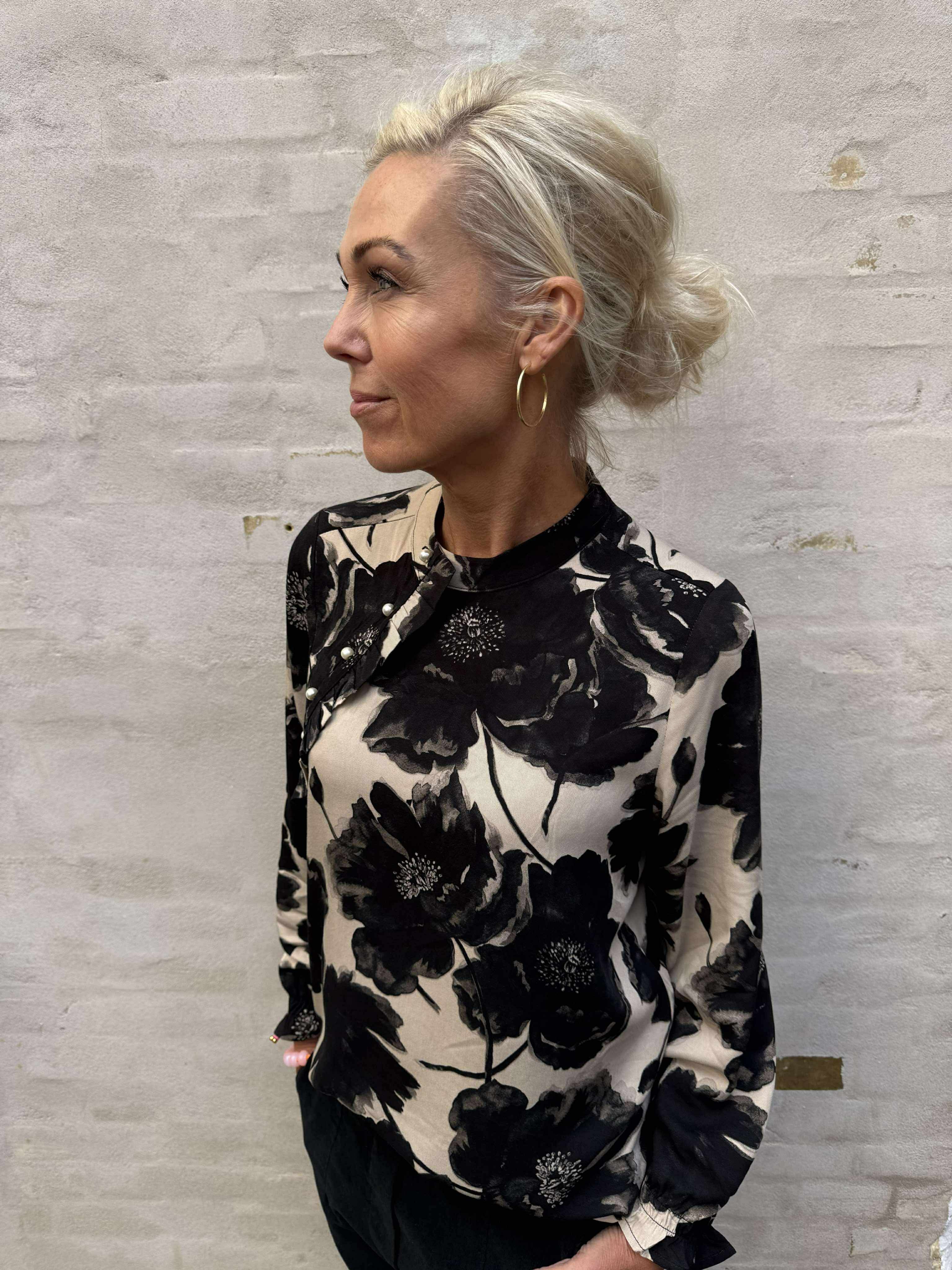 Rachel Elitha Shirt - Black/Offwhite Flower