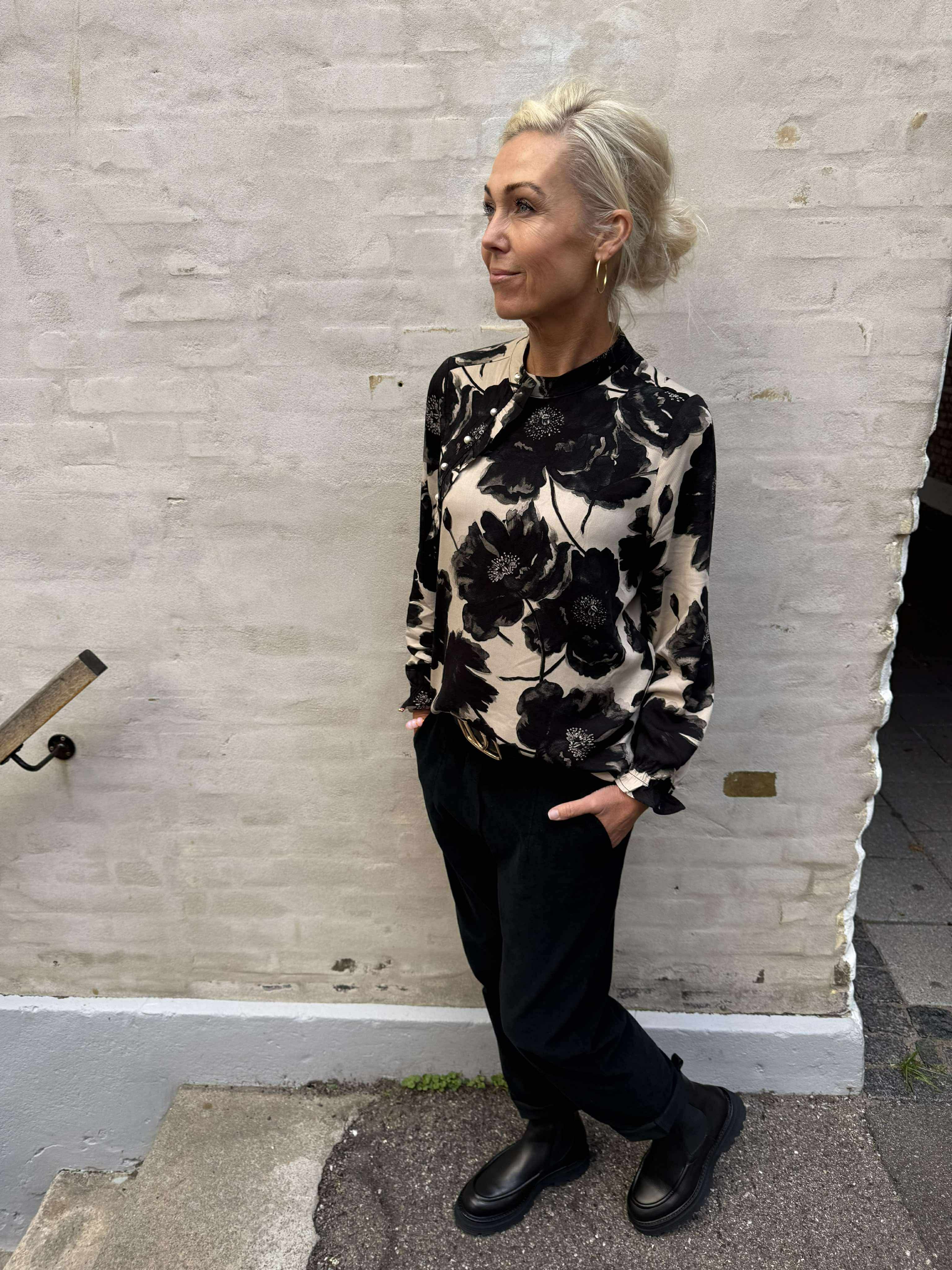 Rachel Elitha Shirt - Black/Offwhite Flower