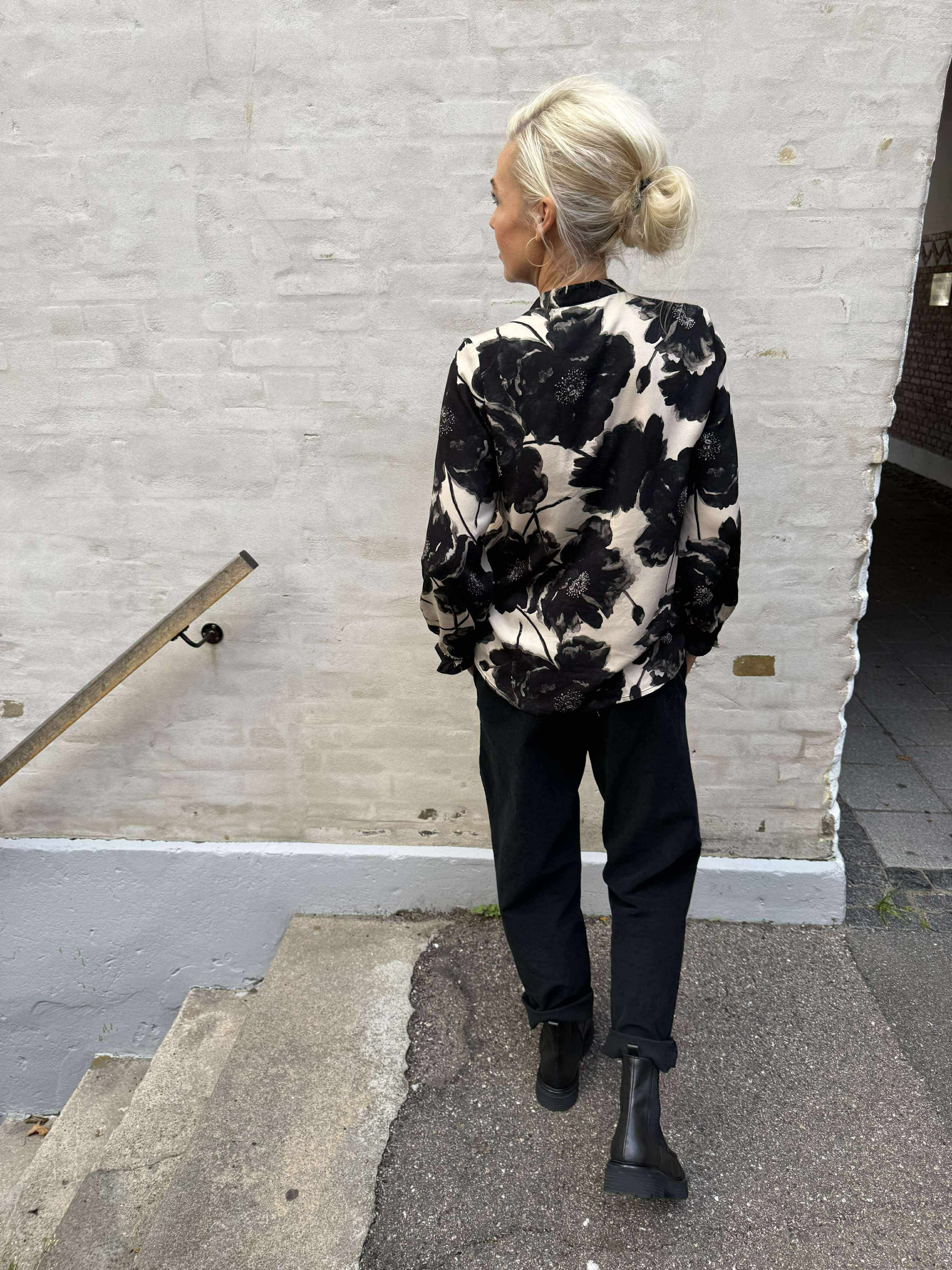 Rachel Elitha Shirt - Black/Offwhite Flower