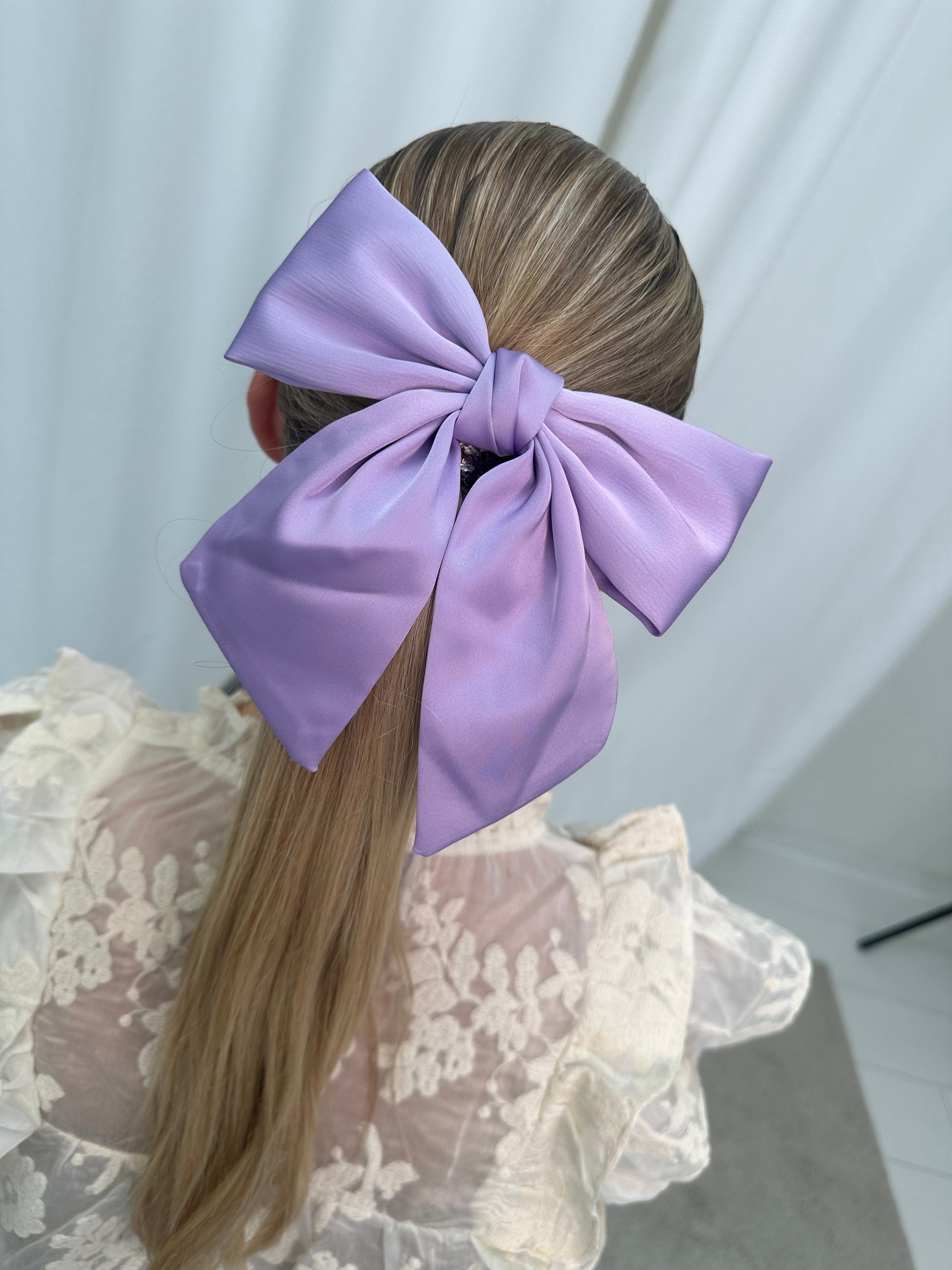 Smooth bow light purple