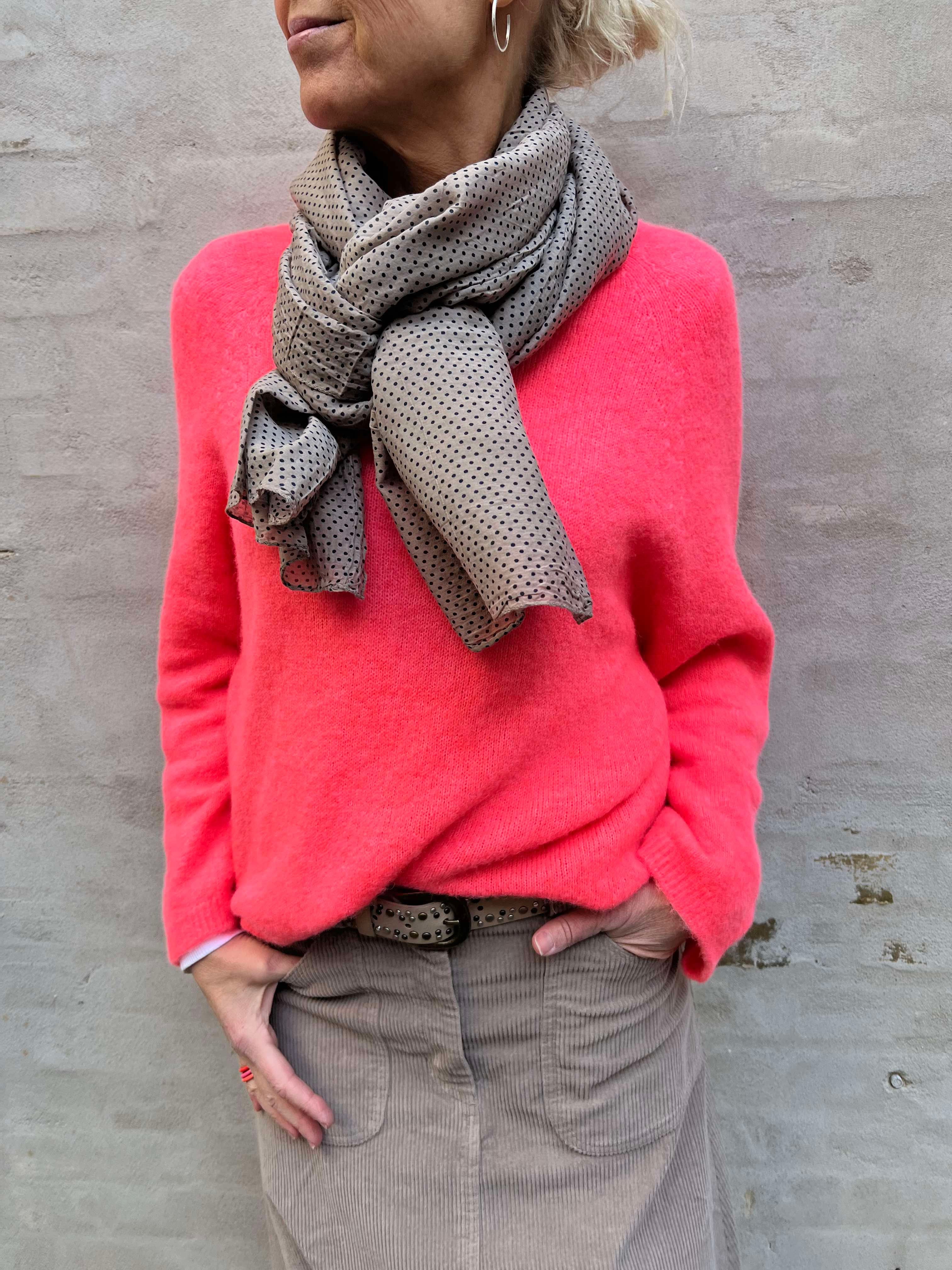 Luca scarf taupe